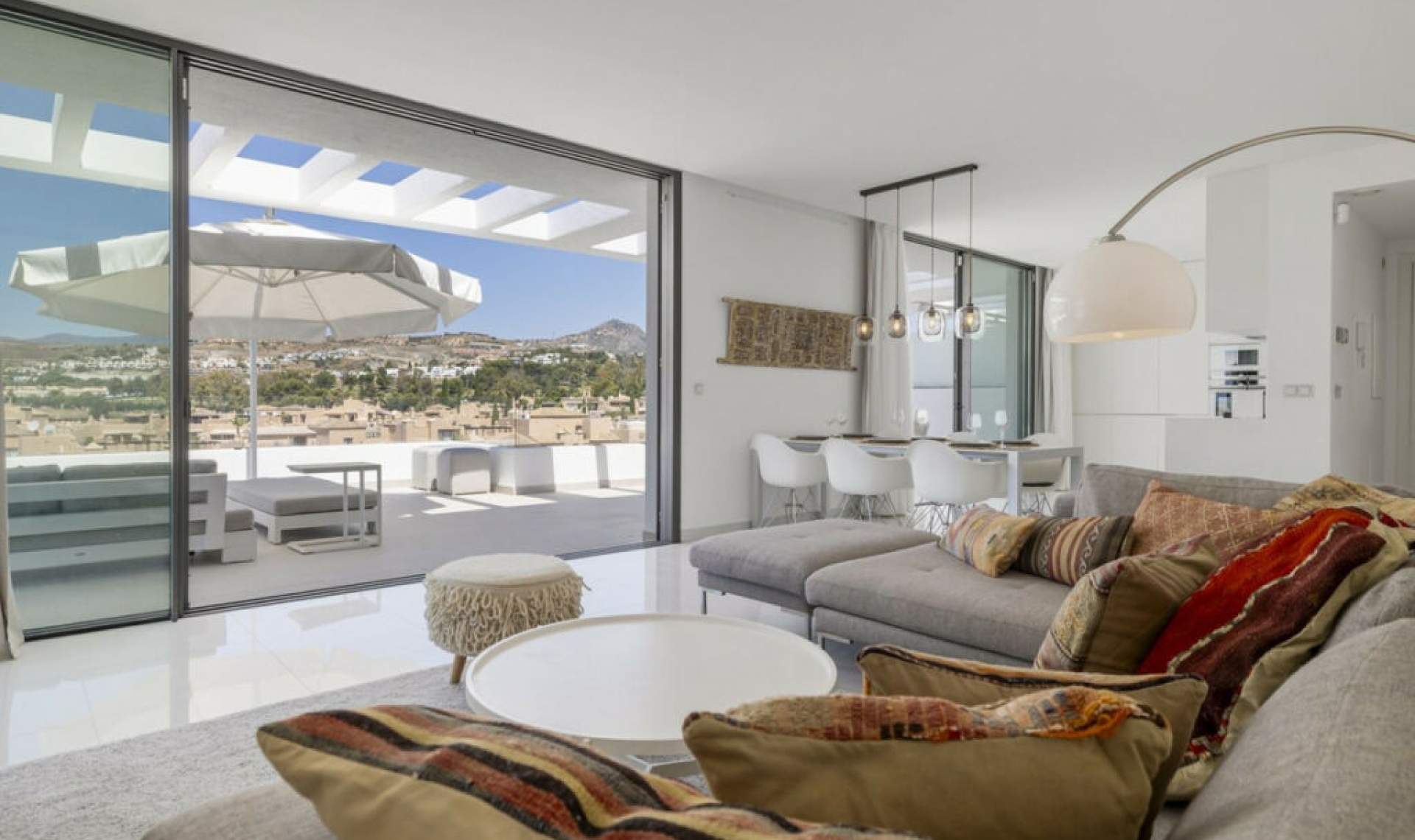 Resale - Apartment -
Benahavís