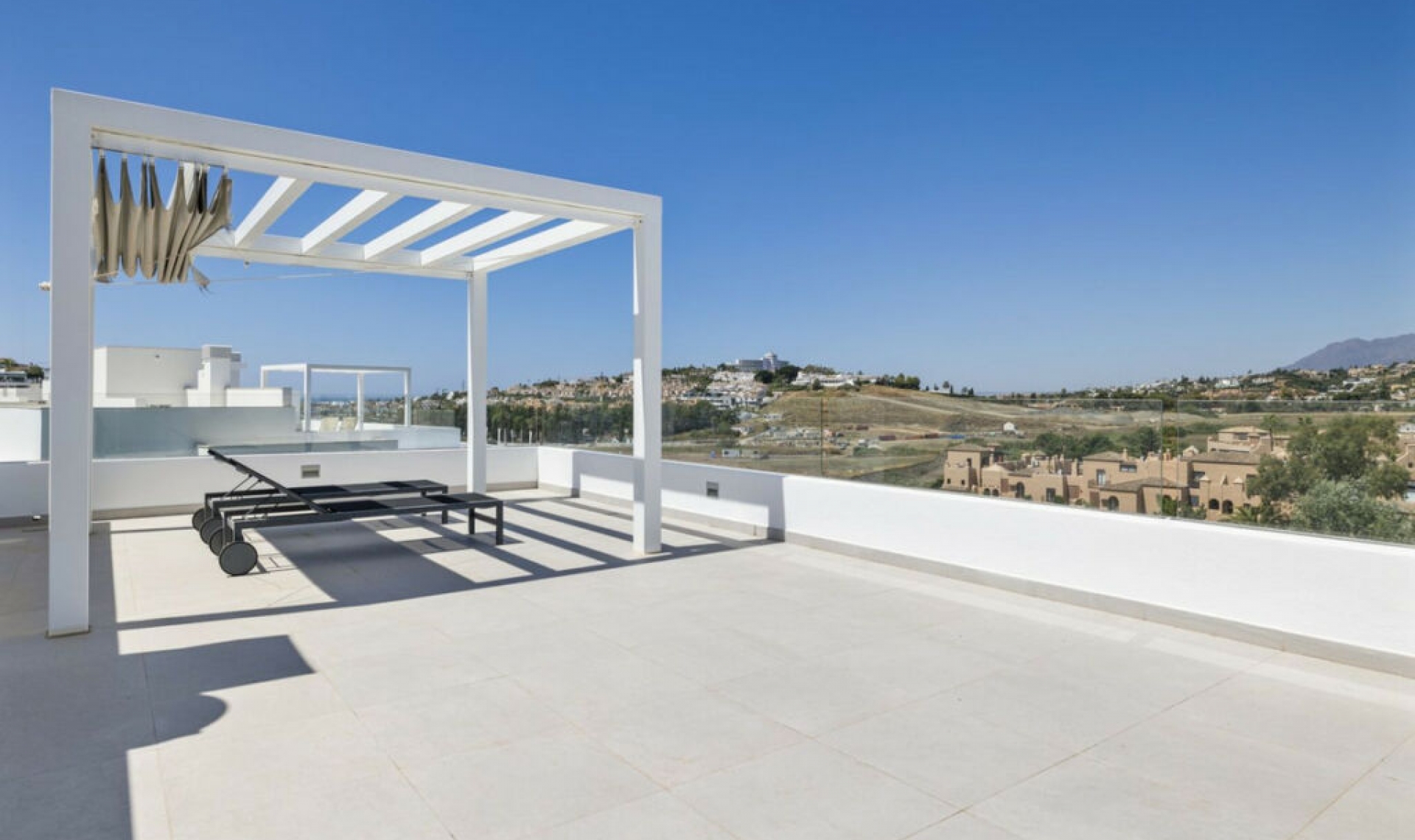 Resale - Apartment -
Benahavís