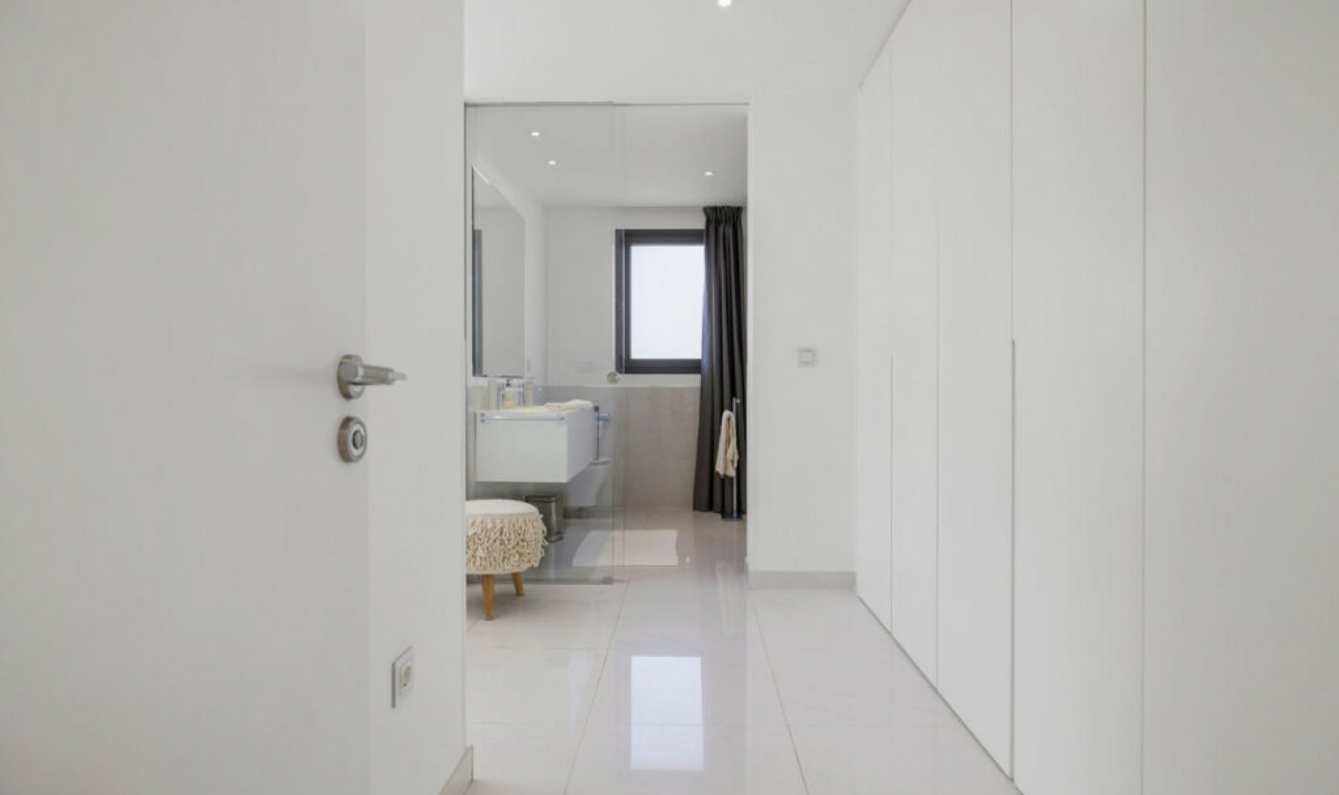 Resale - Apartment -
Benahavís