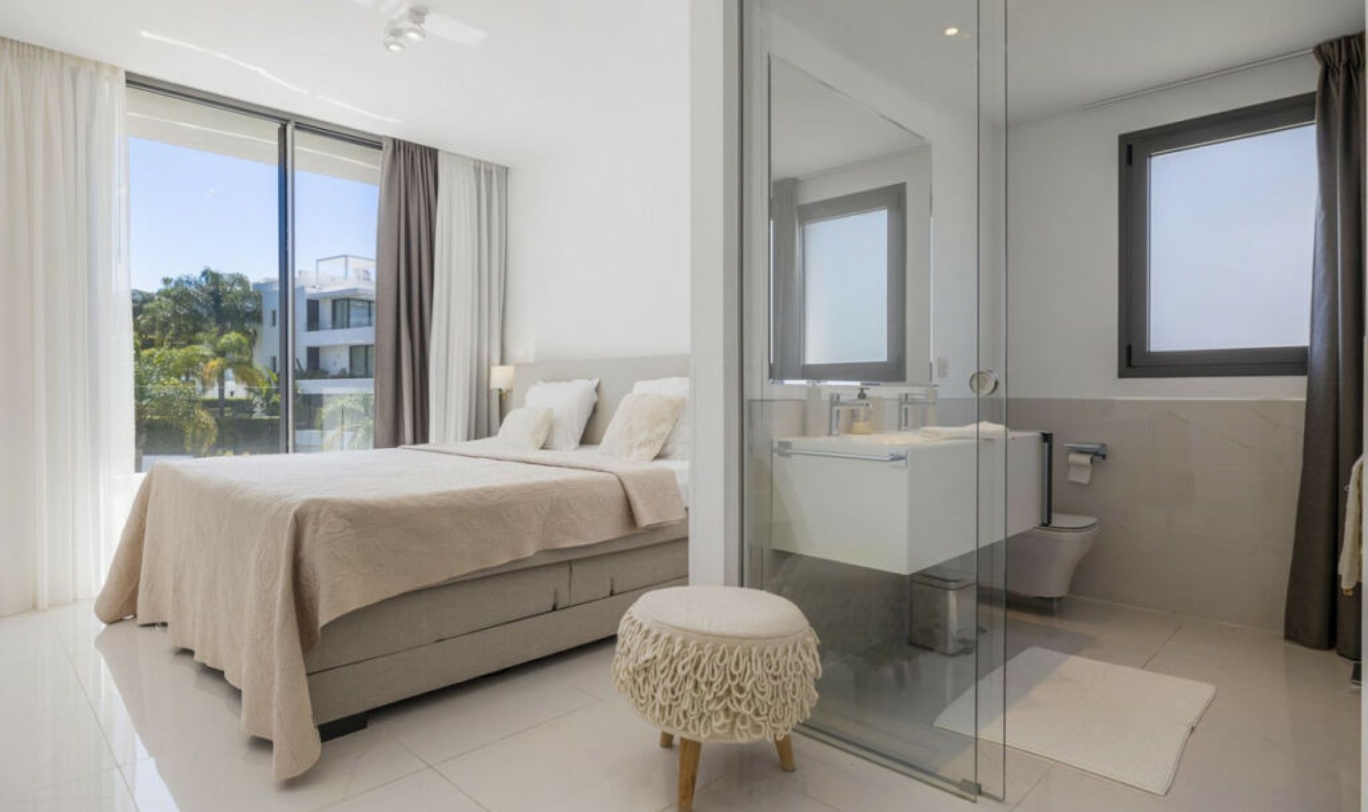 Resale - Apartment -
Benahavís