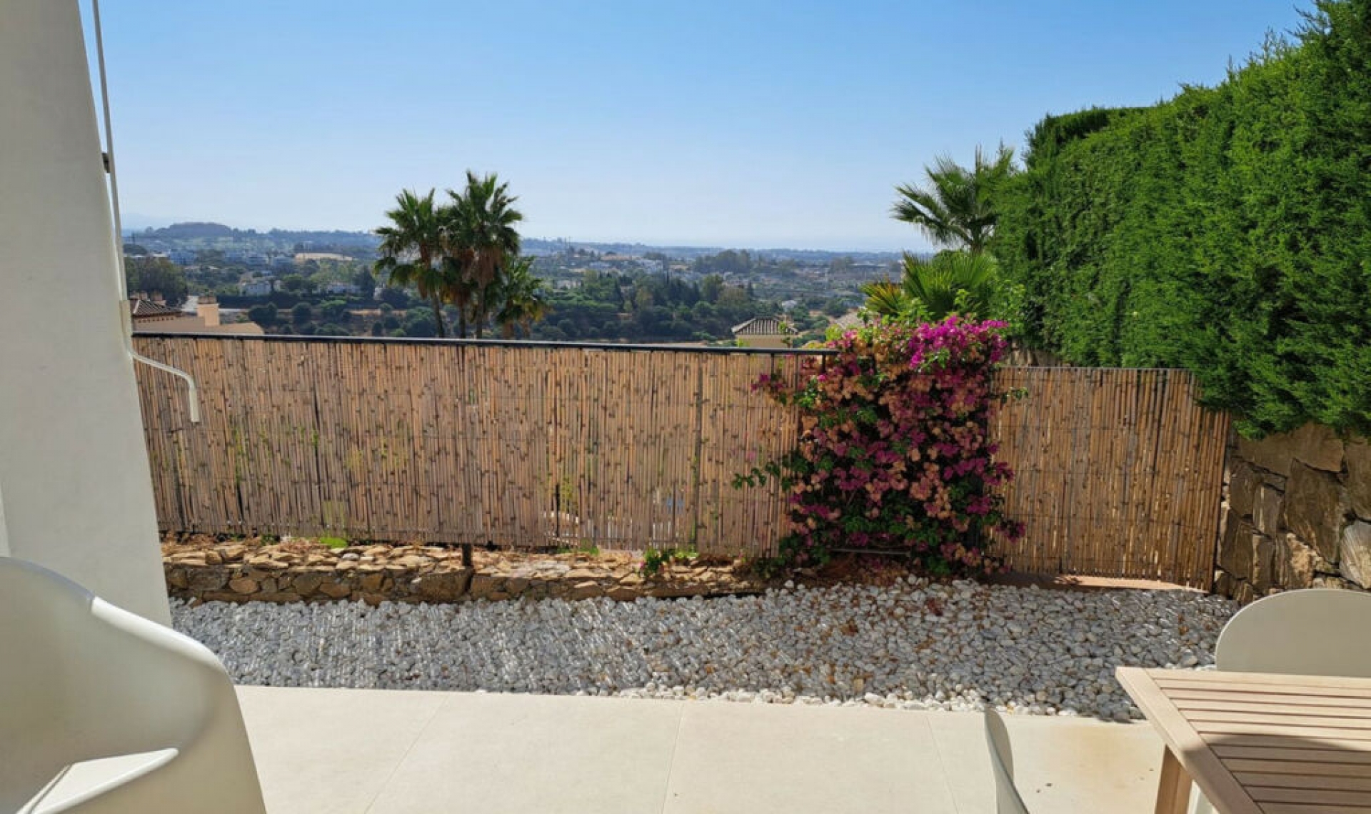 Resale - Apartment -
Benahavís