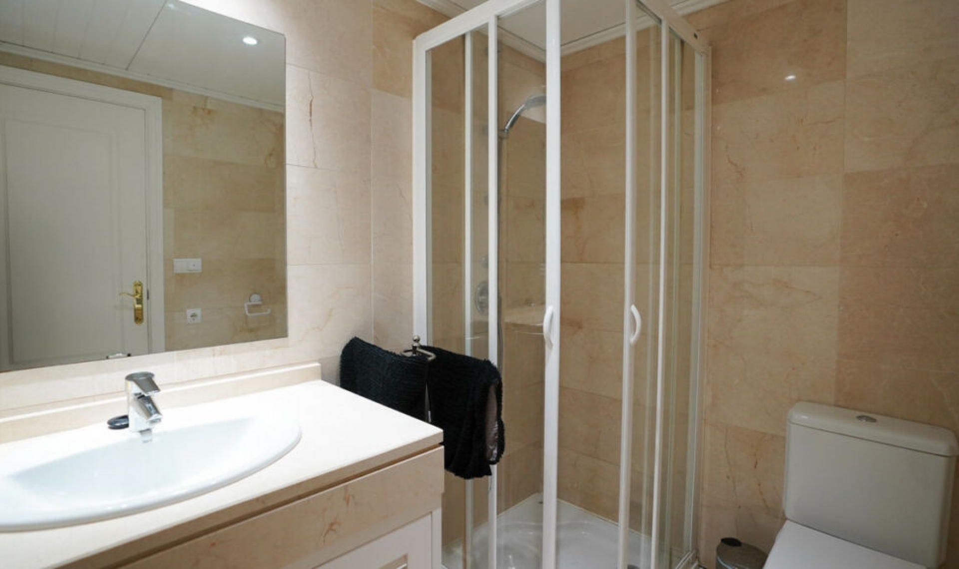 Resale - Apartment -
Benahavís