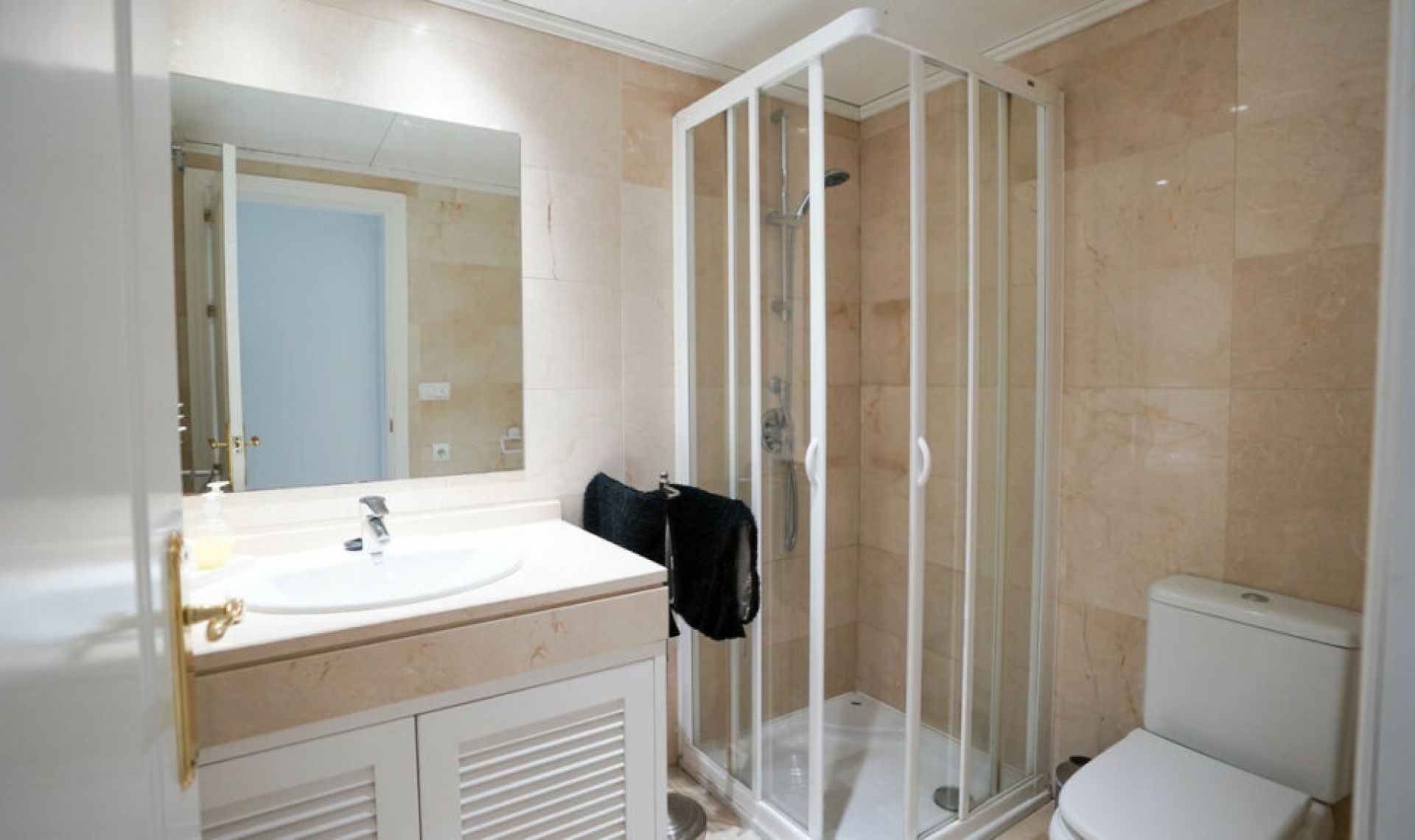 Resale - Apartment -
Benahavís