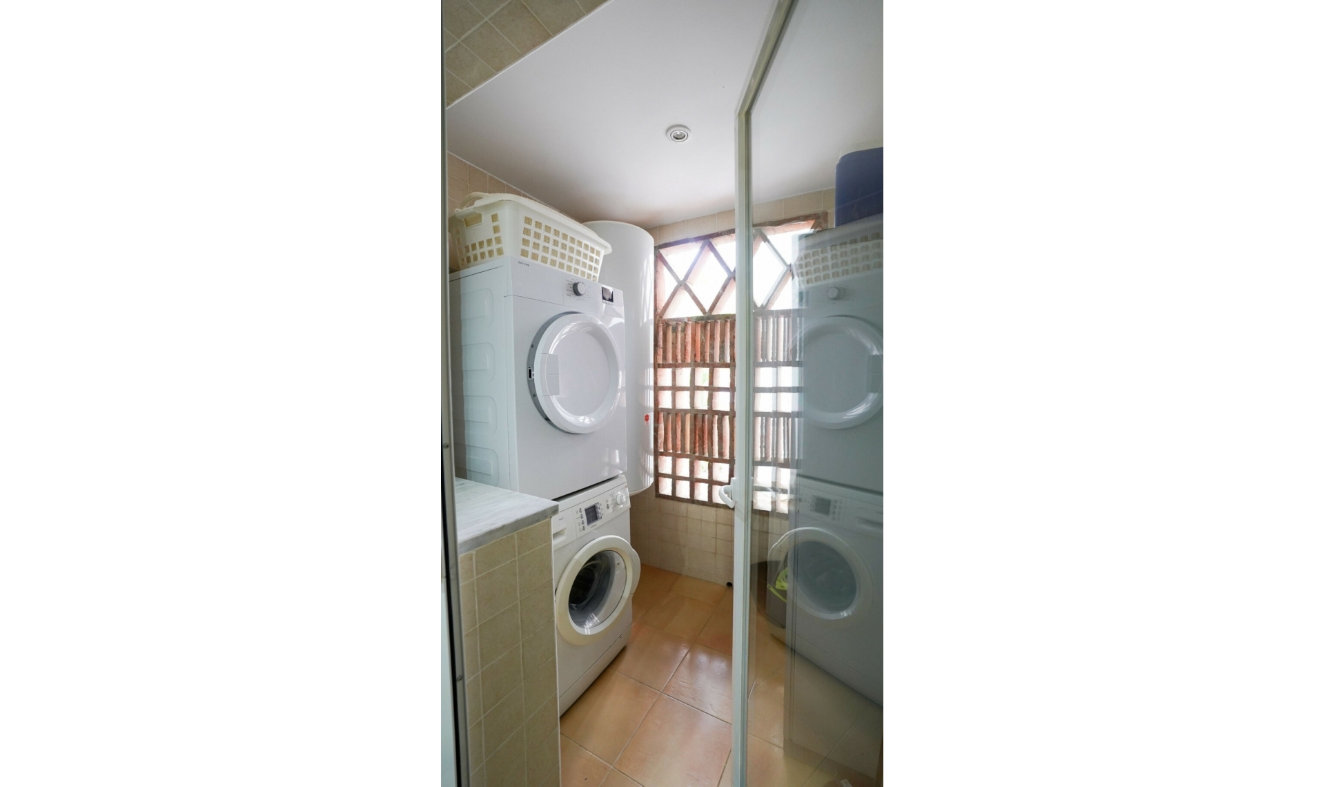 Resale - Apartment -
Benahavís