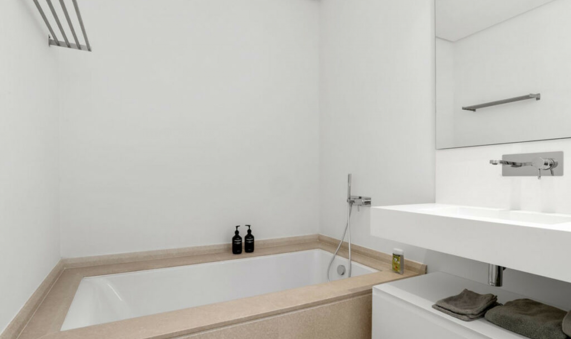 Resale - Apartment -
Benahavís