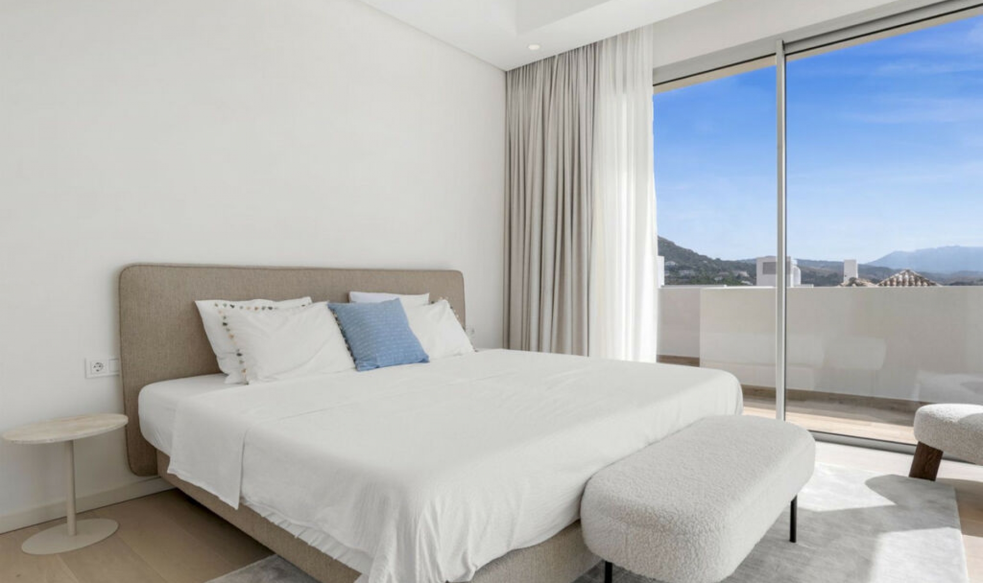 Resale - Apartment -
Benahavís