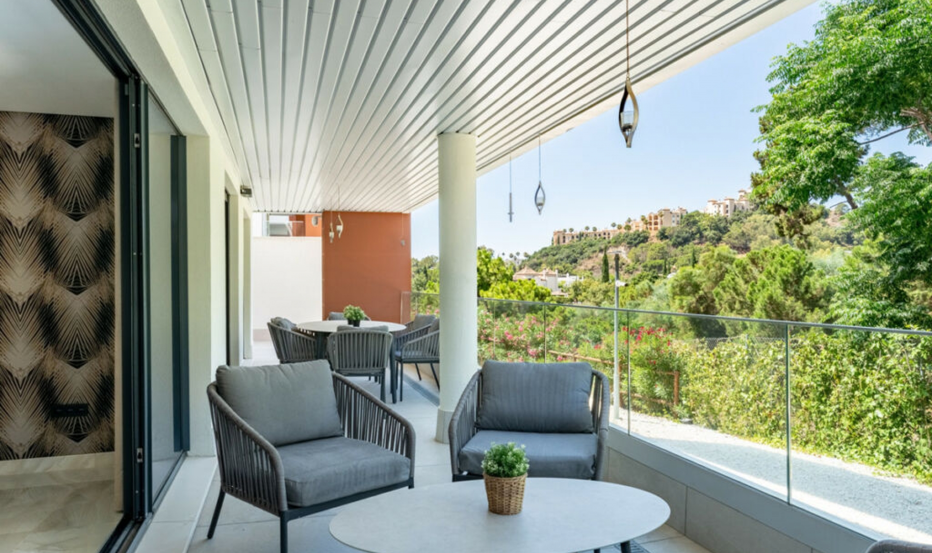 Resale - Apartment -
Benahavís