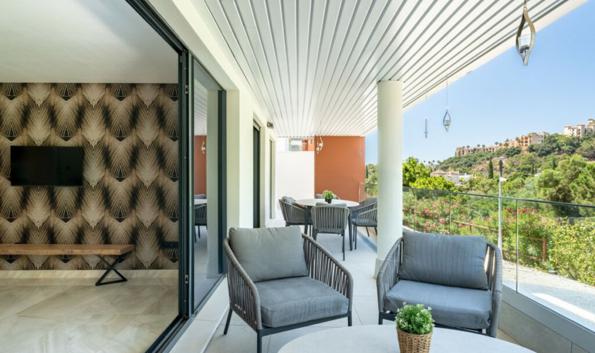 Resale - Apartment -
Benahavís