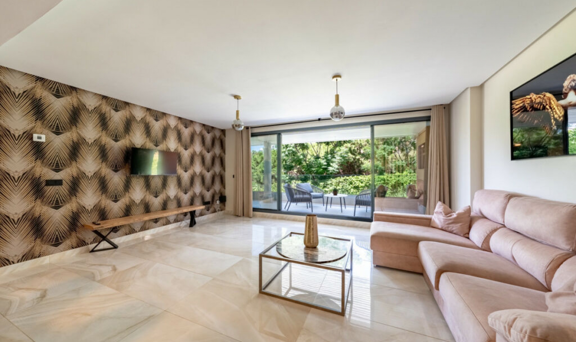 Resale - Apartment -
Benahavís