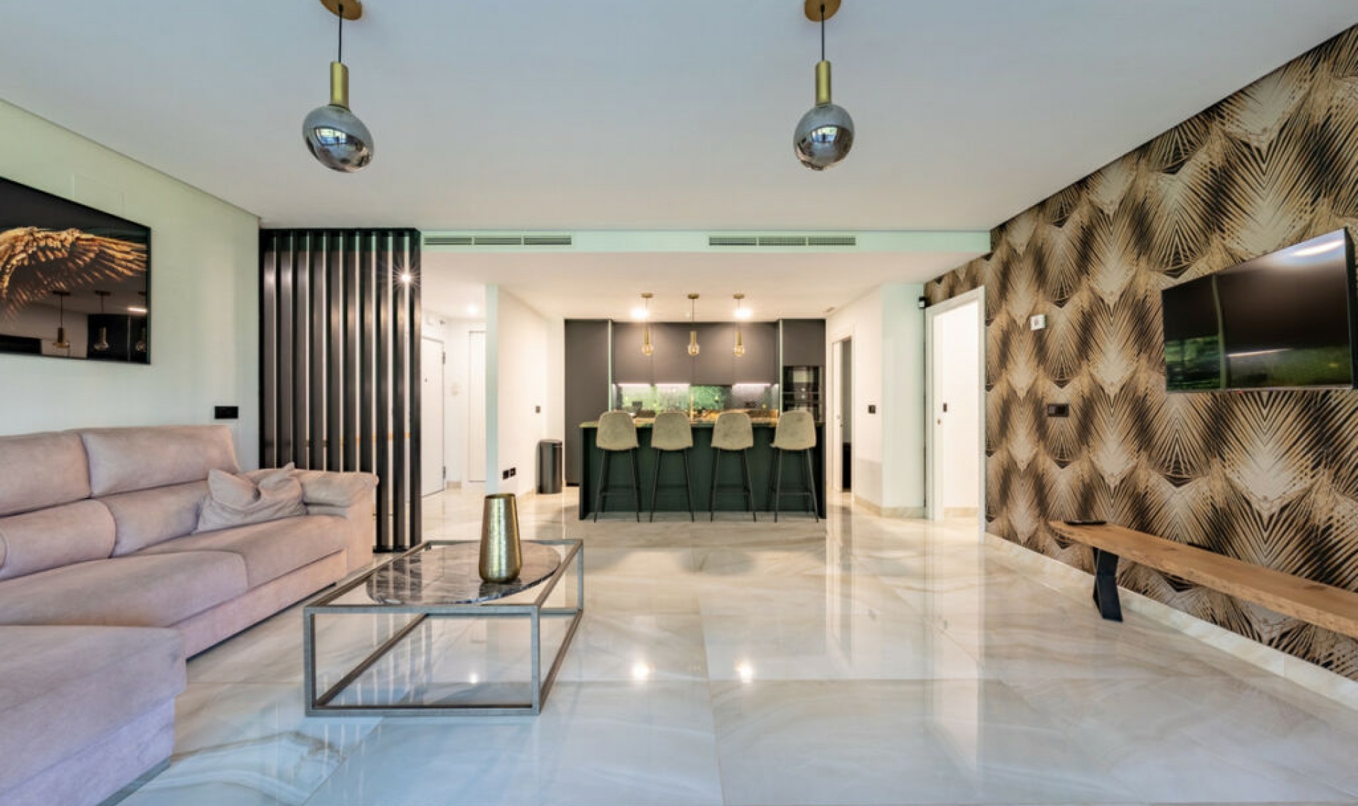 Resale - Apartment -
Benahavís