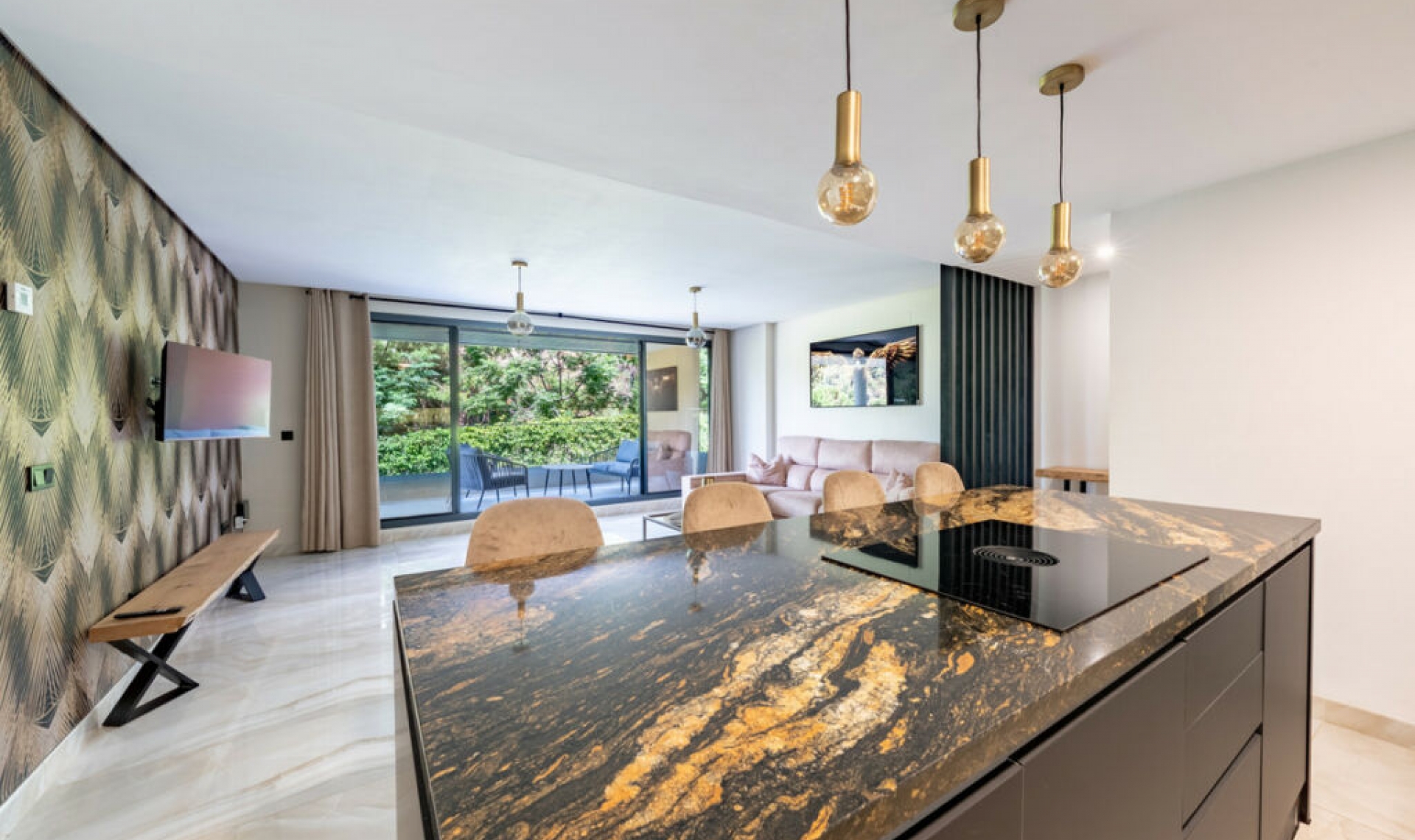 Resale - Apartment -
Benahavís