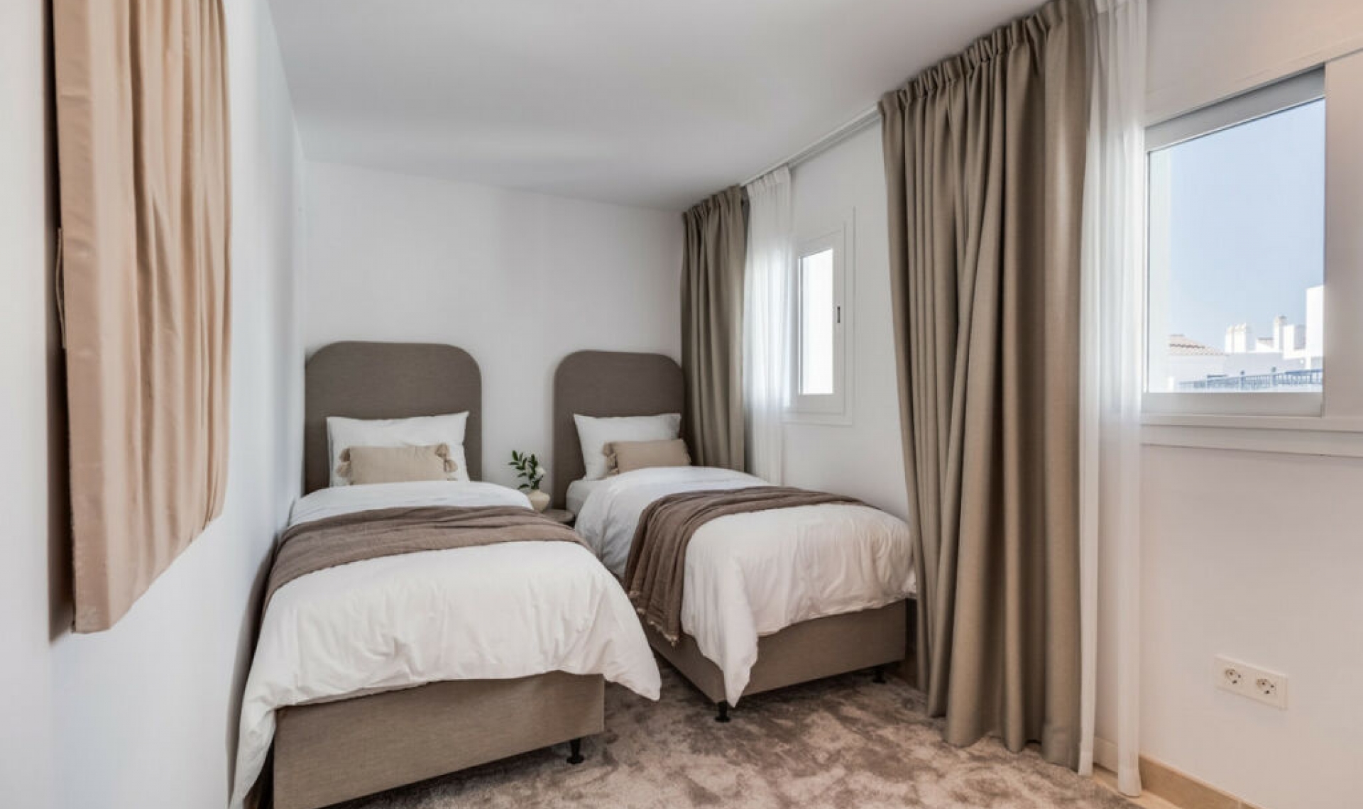 Resale - Apartment -
Benahavís