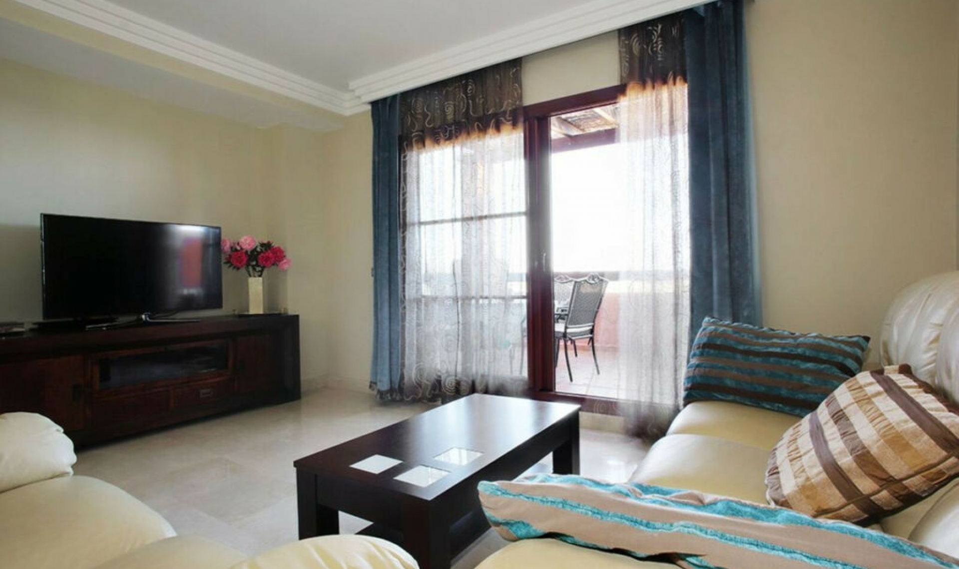 Resale - Apartment -
Benahavís