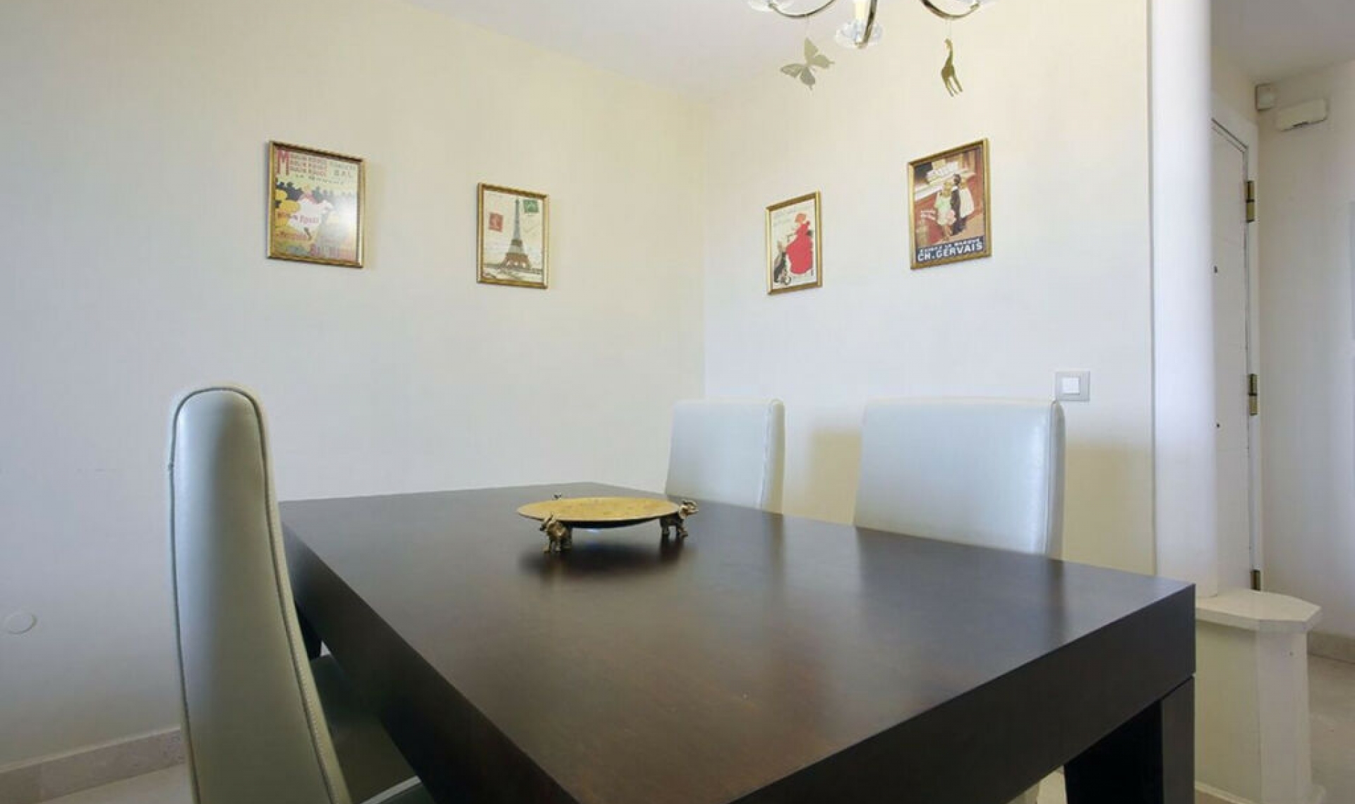 Resale - Apartment -
Benahavís