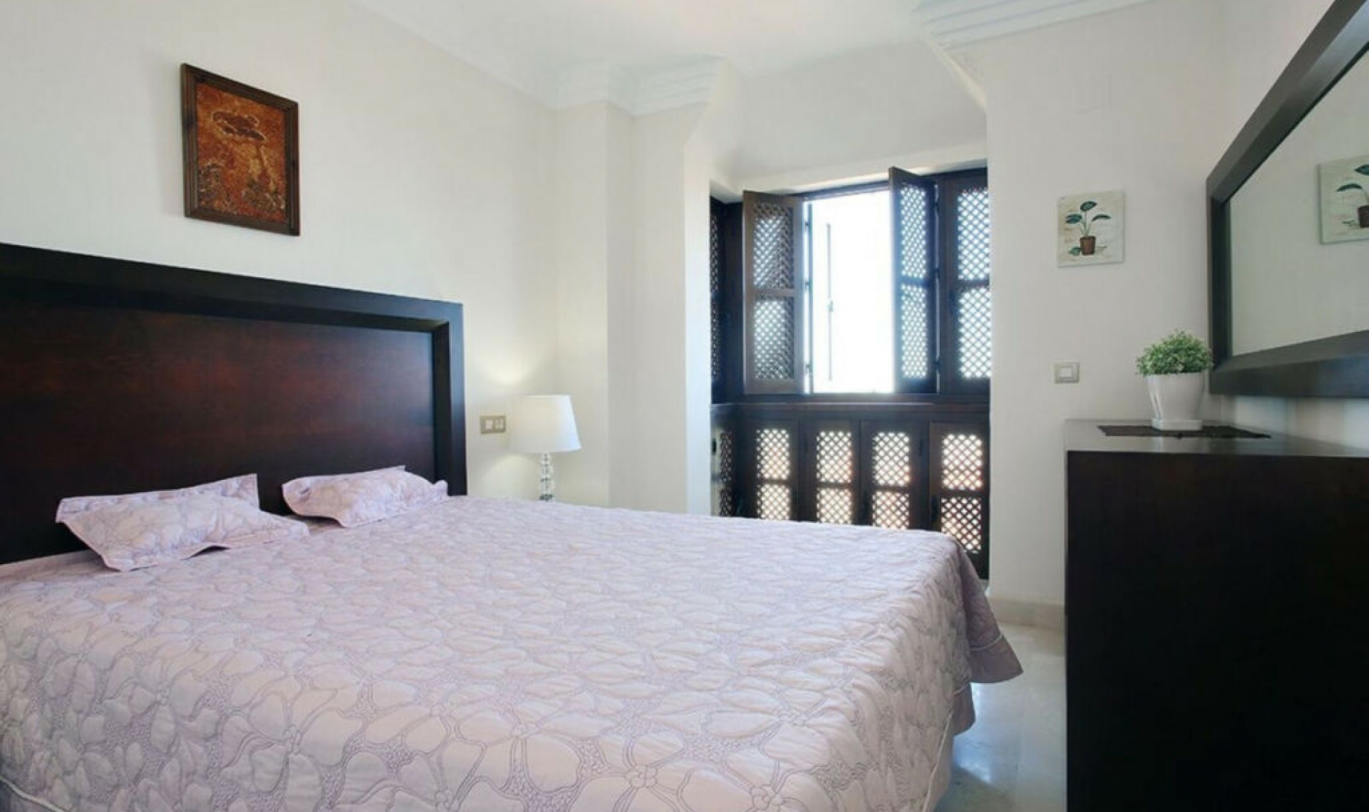 Resale - Apartment -
Benahavís