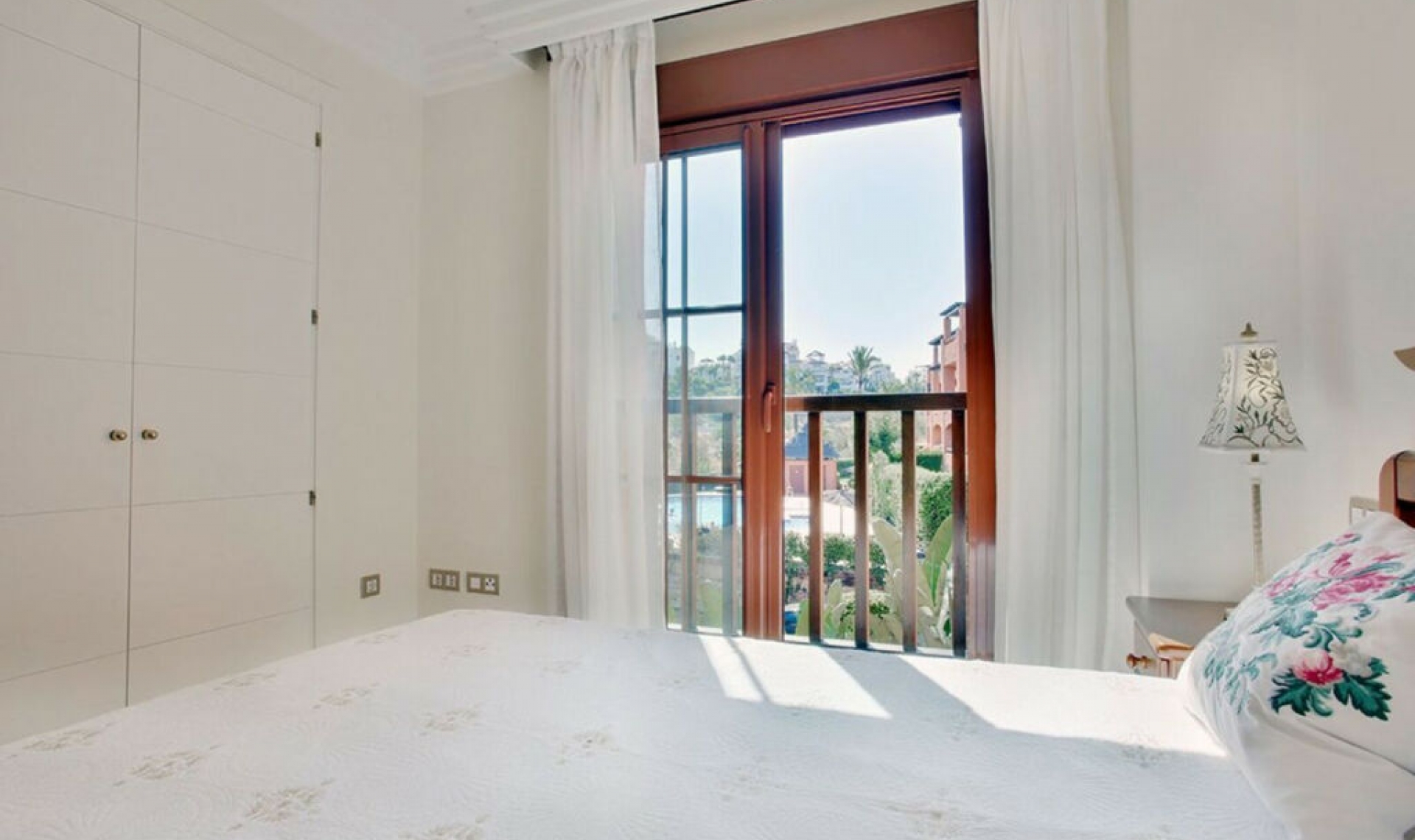 Resale - Apartment -
Benahavís