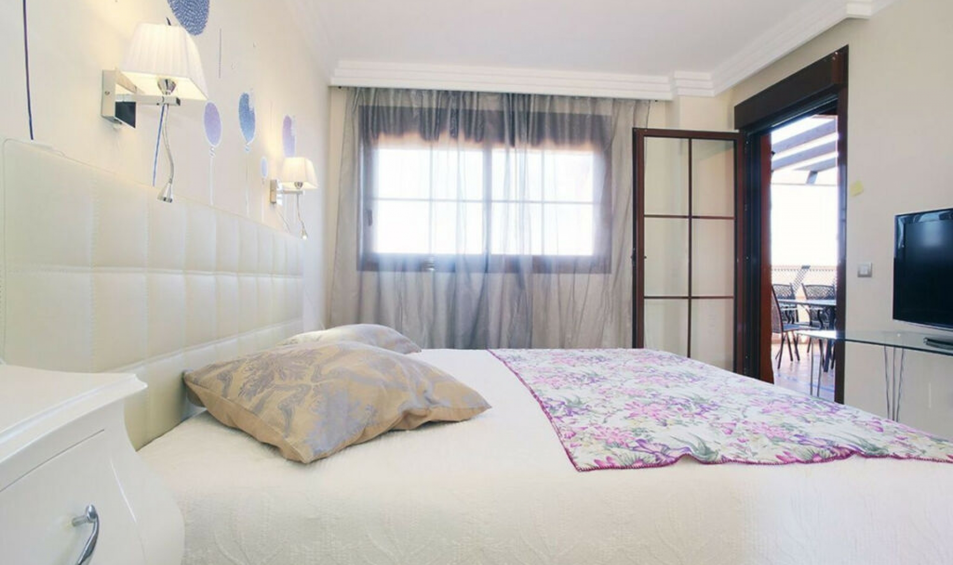 Resale - Apartment -
Benahavís
