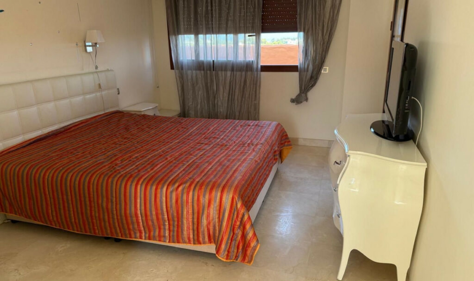 Resale - Apartment -
Benahavís