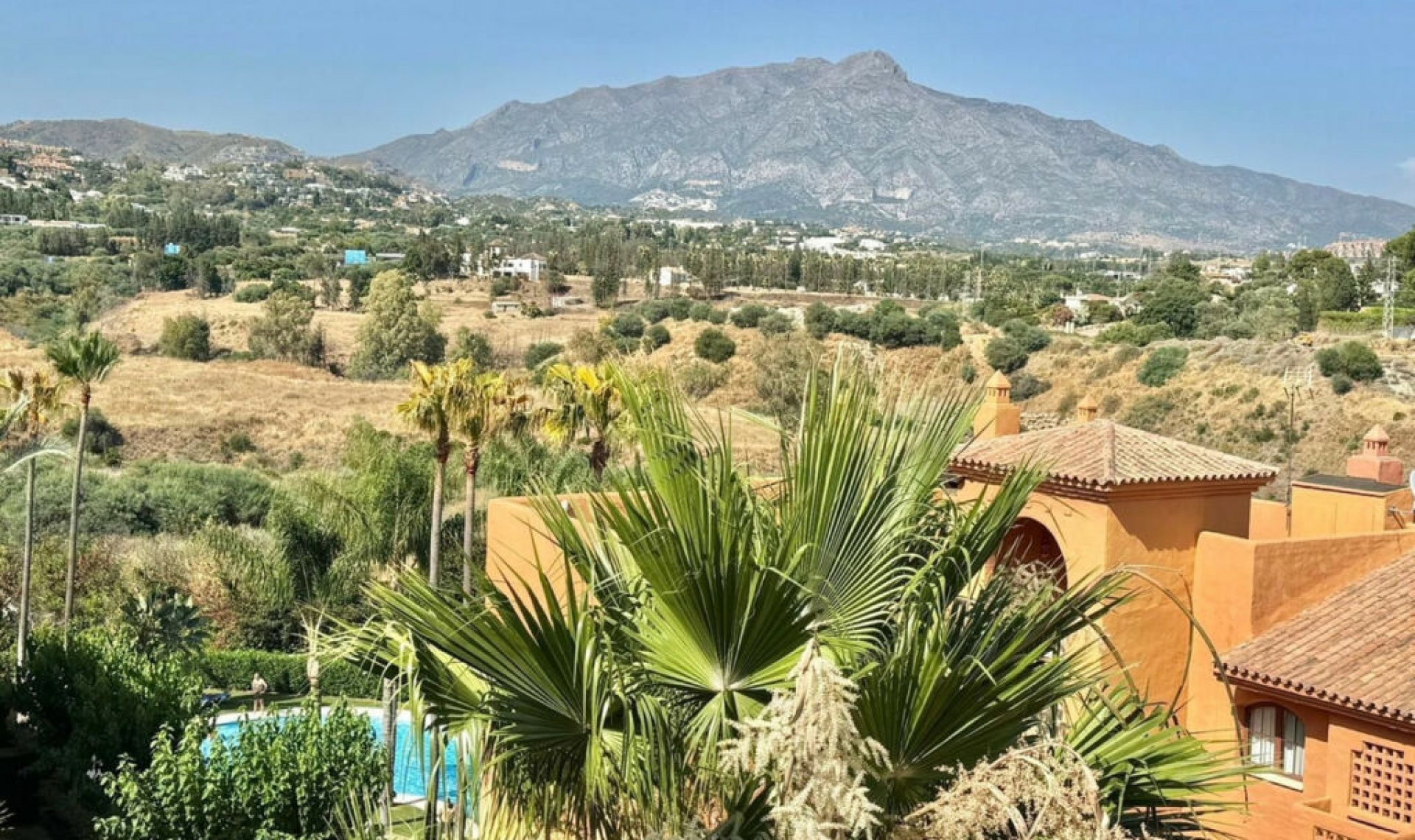 Resale - Apartment -
Benahavís