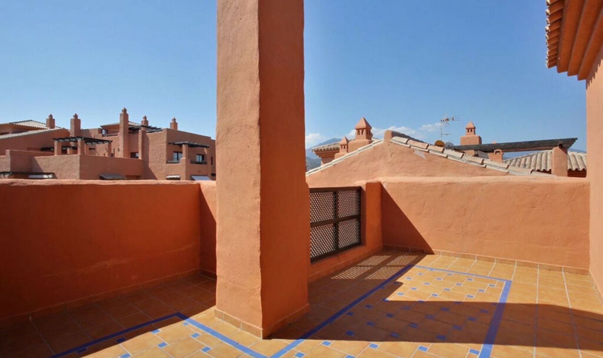 Resale - Apartment -
Benahavís