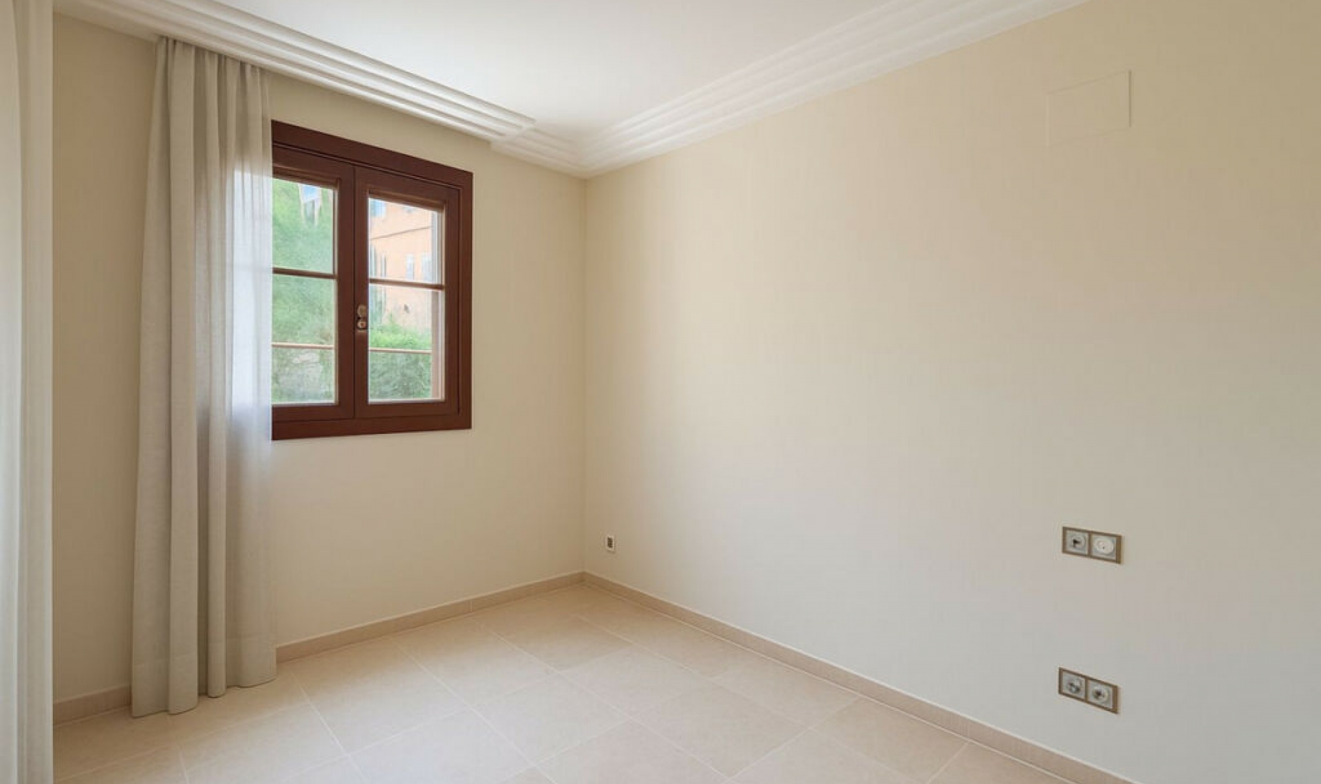Resale - Apartment -
Benahavís
