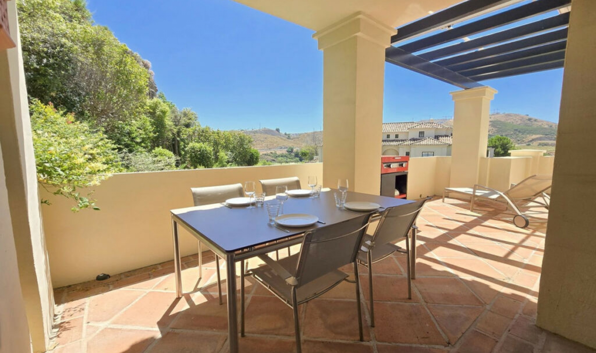 Resale - Apartment -
Benahavís