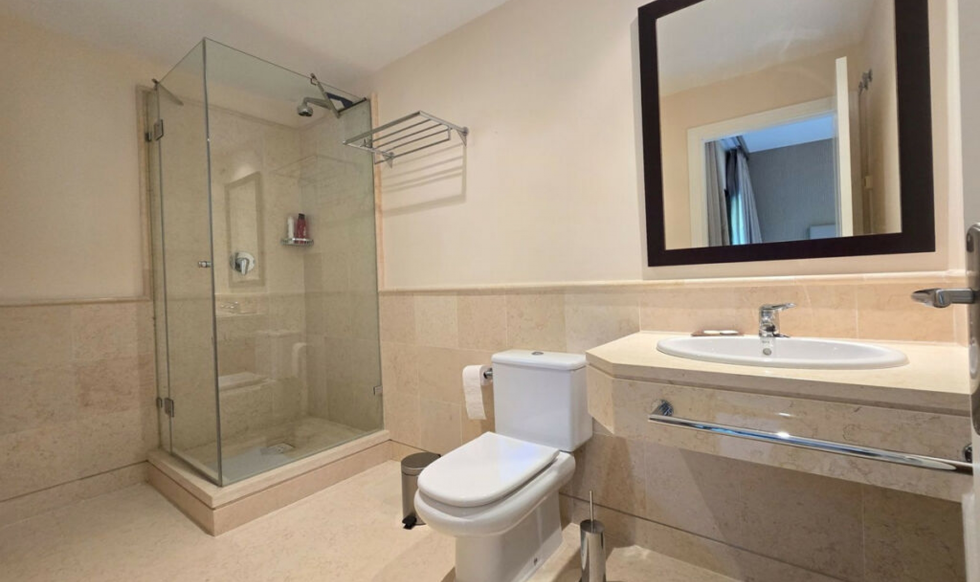 Resale - Apartment -
Benahavís