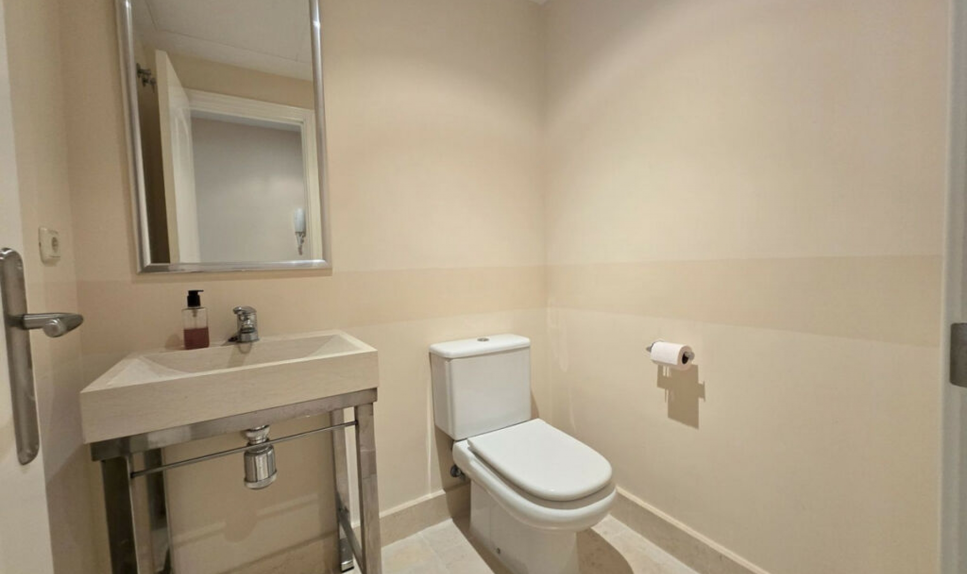 Resale - Apartment -
Benahavís