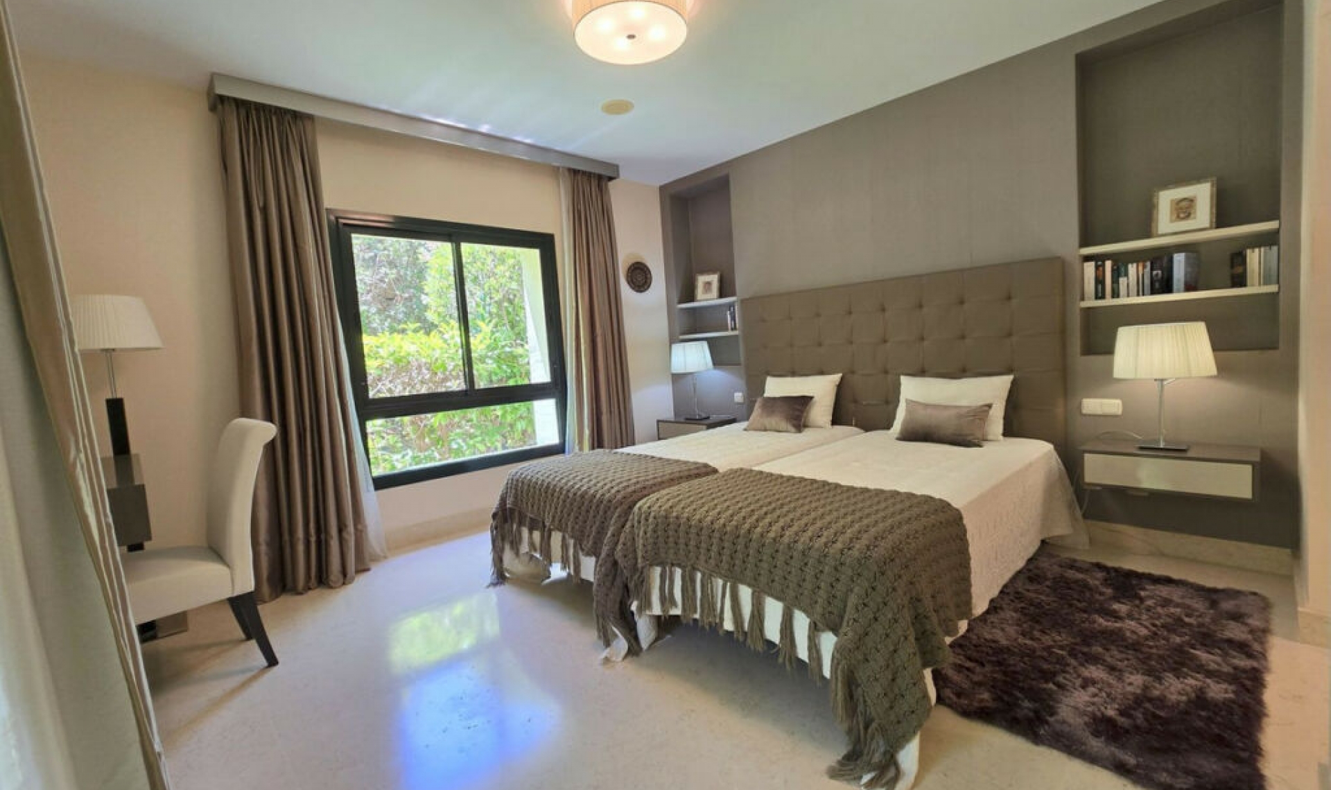 Resale - Apartment -
Benahavís
