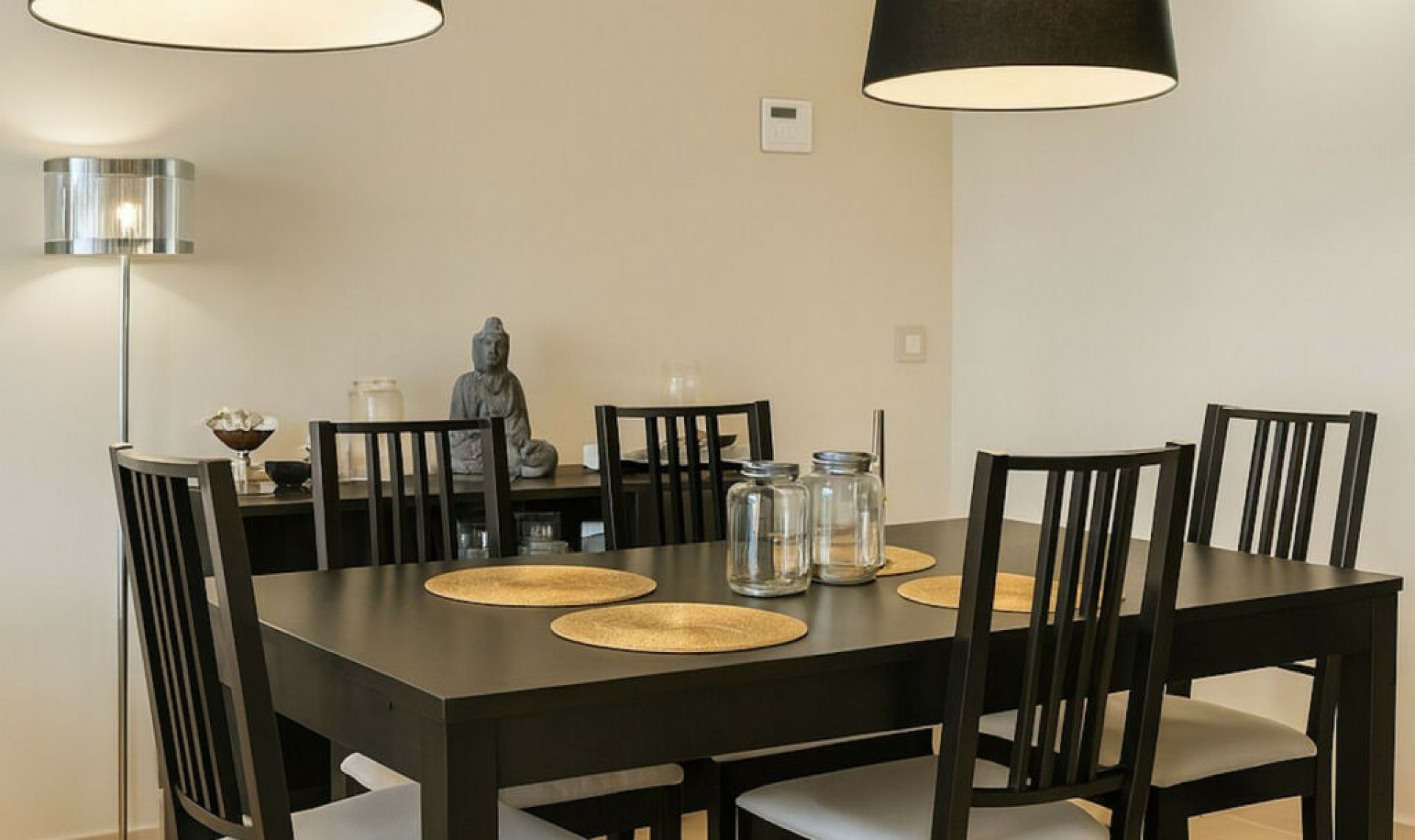 Resale - Apartment -
Benahavís