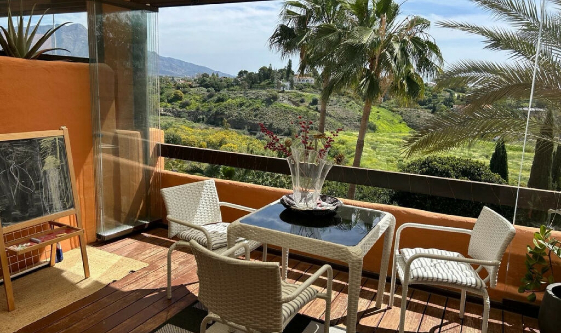Resale - Apartment -
Benahavís