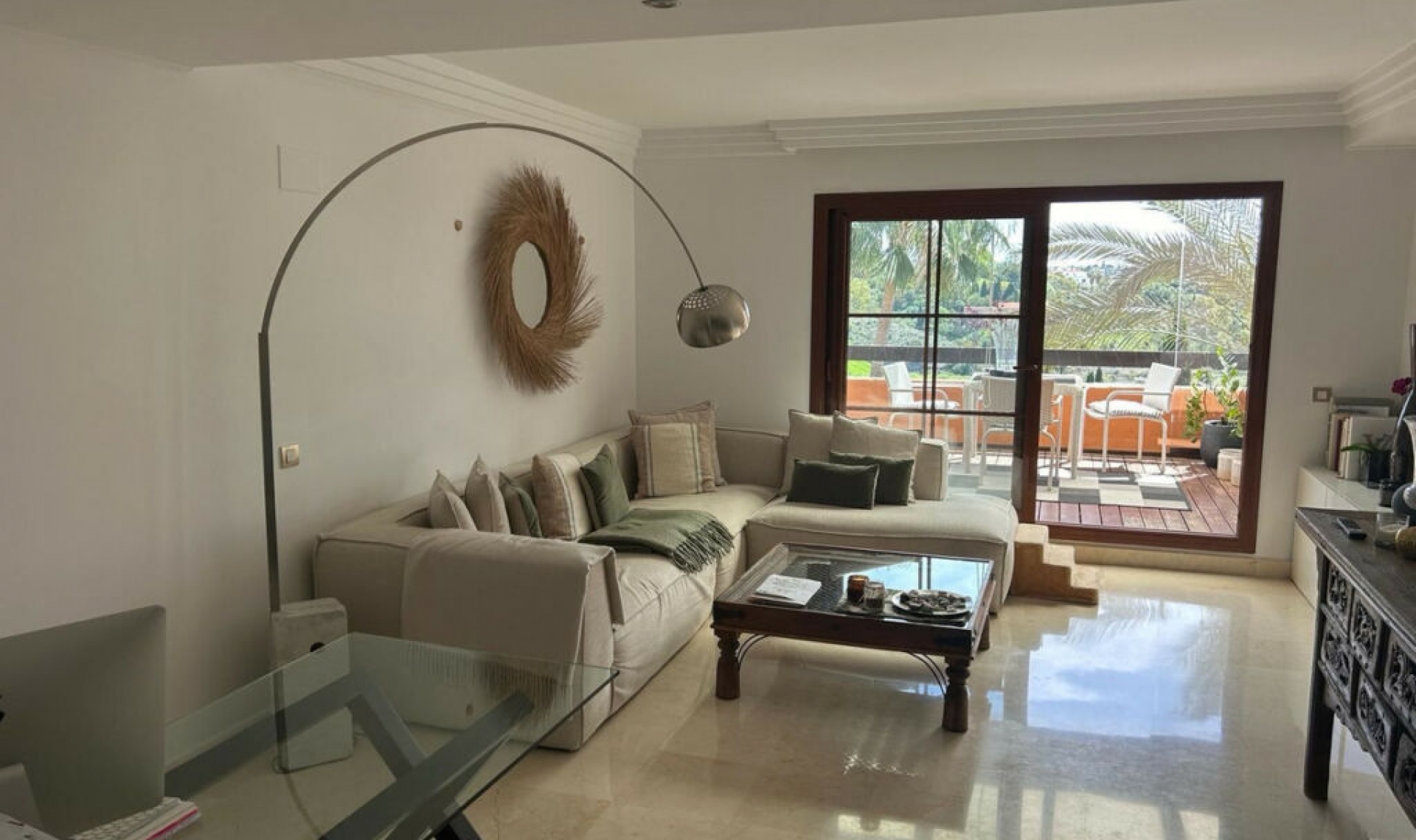 Resale - Apartment -
Benahavís