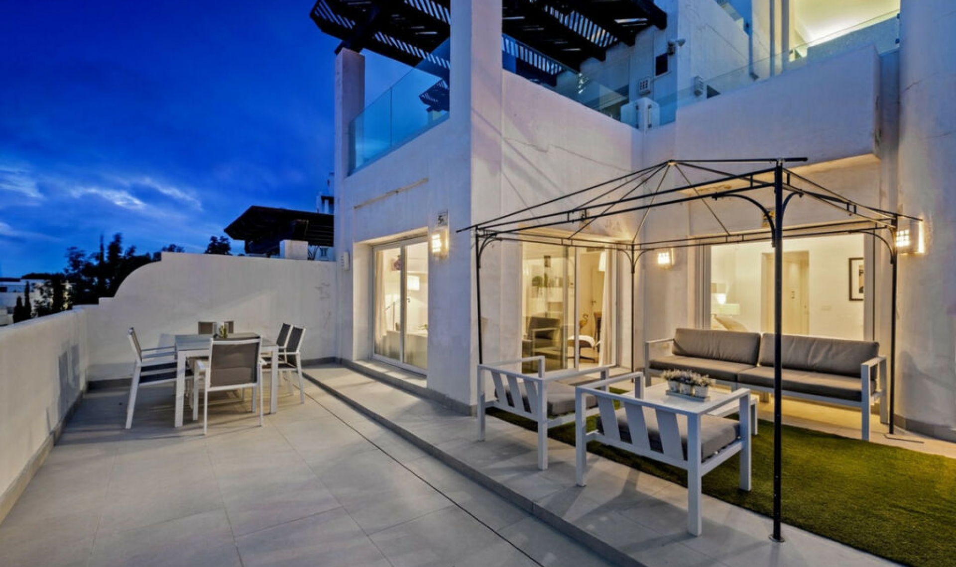 Resale - Apartment -
Benahavís