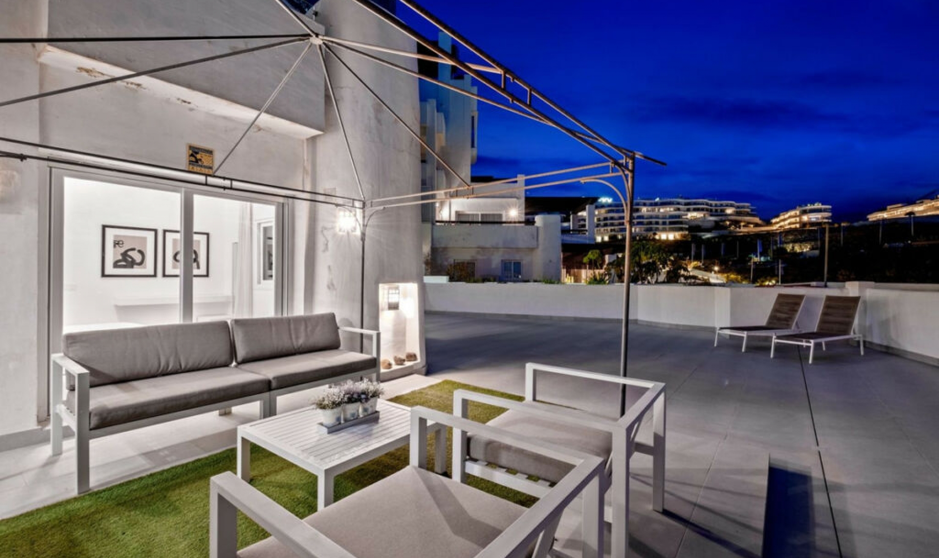 Resale - Apartment -
Benahavís