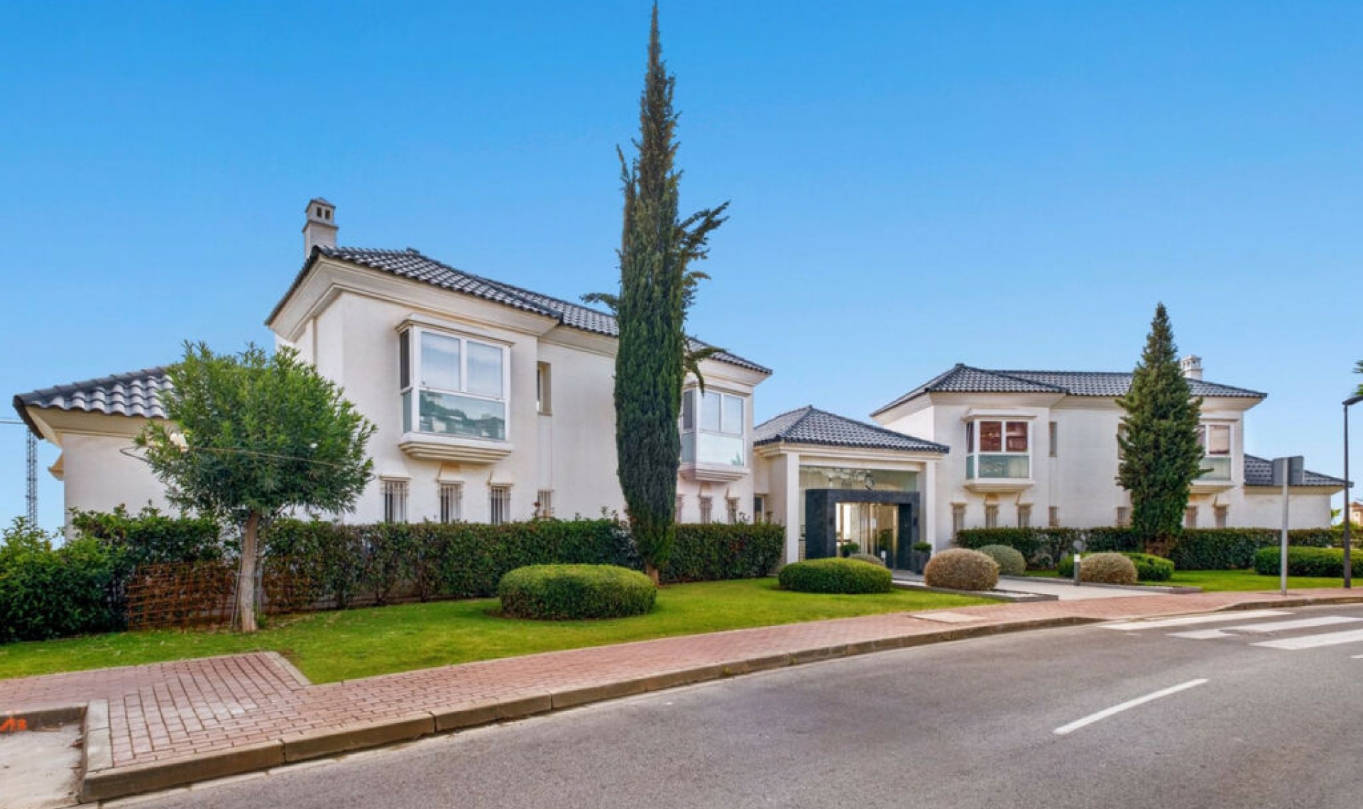 Resale - Apartment -
Benahavís