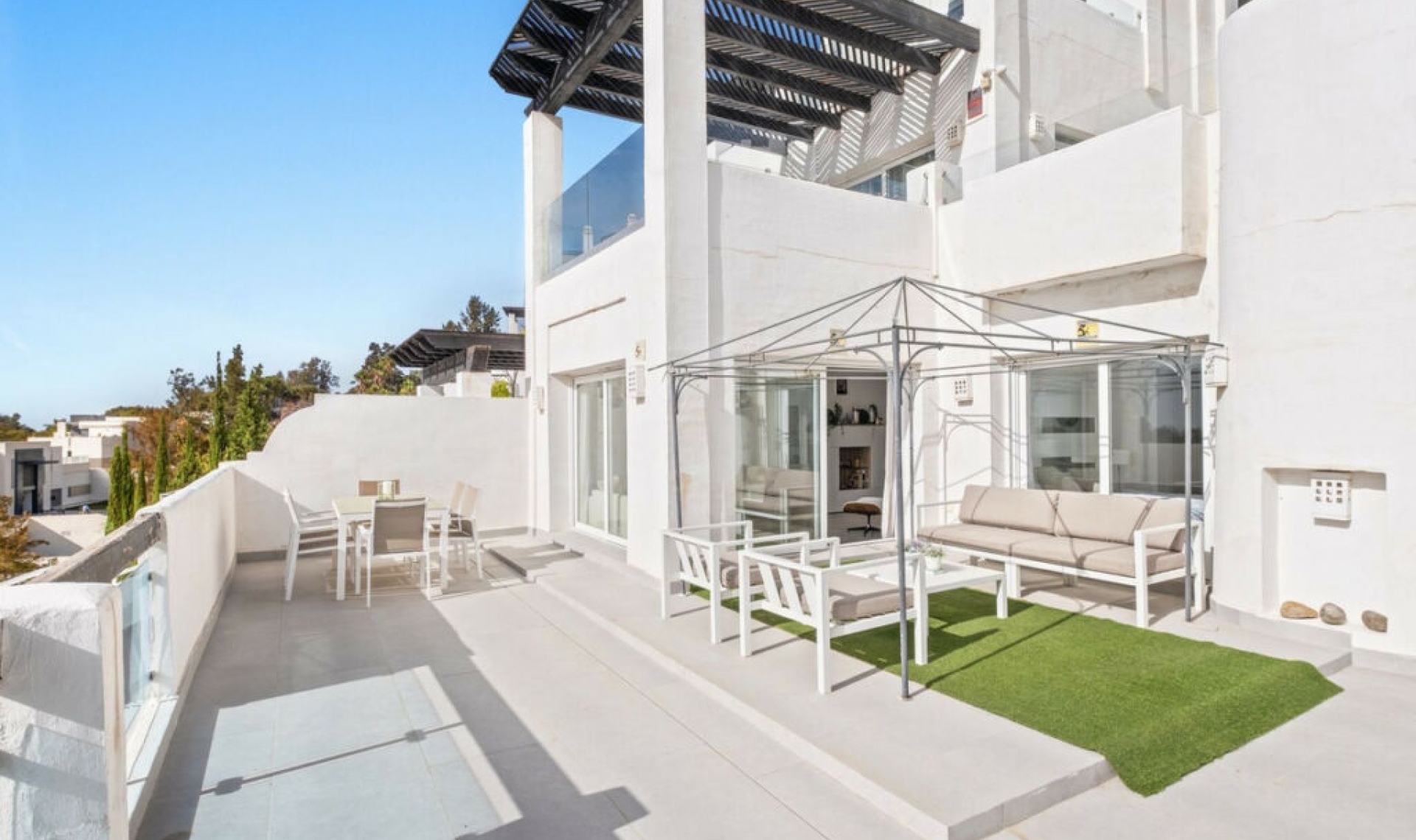 Resale - Apartment -
Benahavís