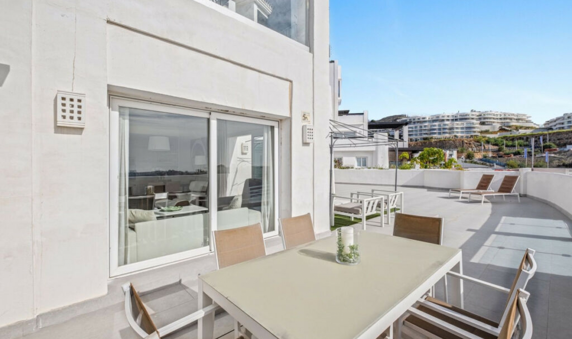 Resale - Apartment -
Benahavís