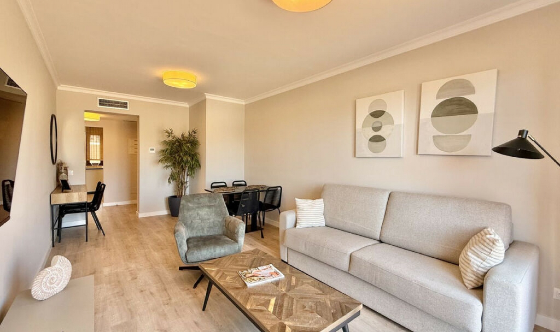 Resale - Apartment -
Benahavís