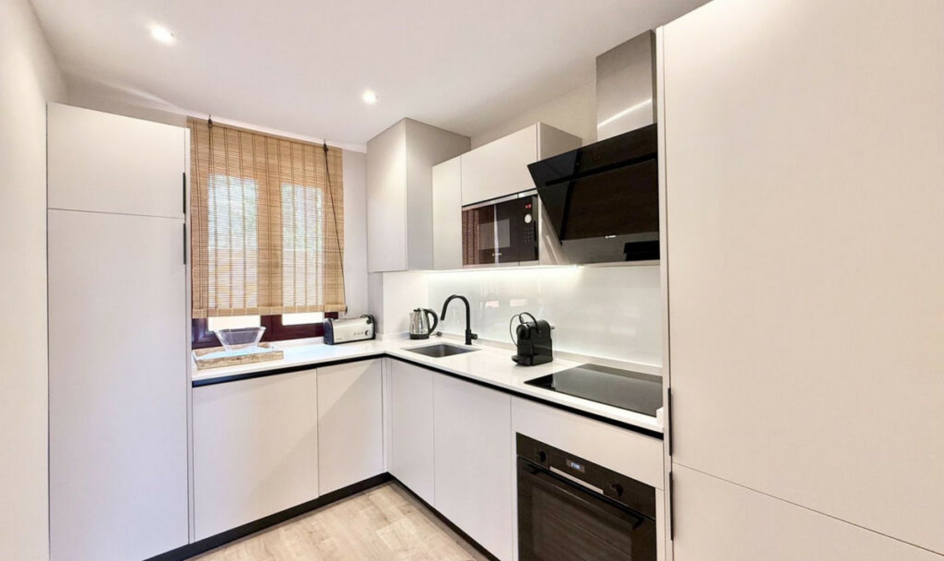 Resale - Apartment -
Benahavís