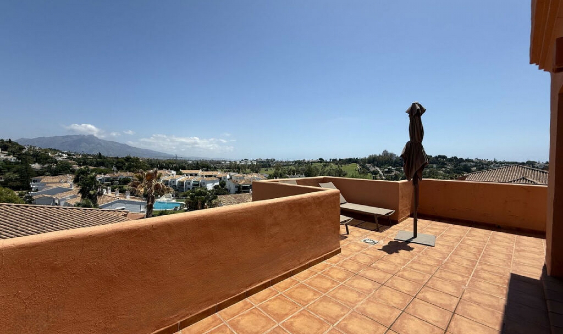Resale - Apartment -
Benahavís