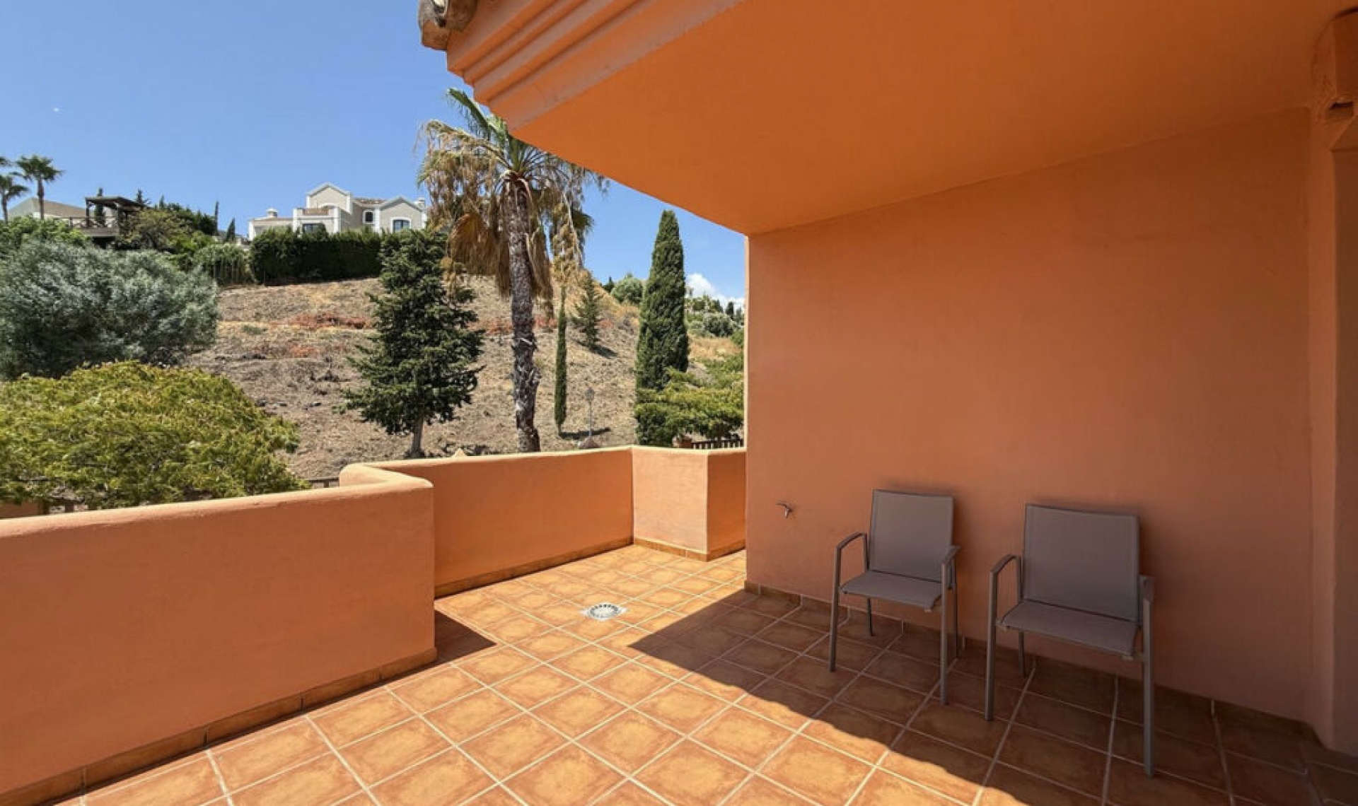 Resale - Apartment -
Benahavís