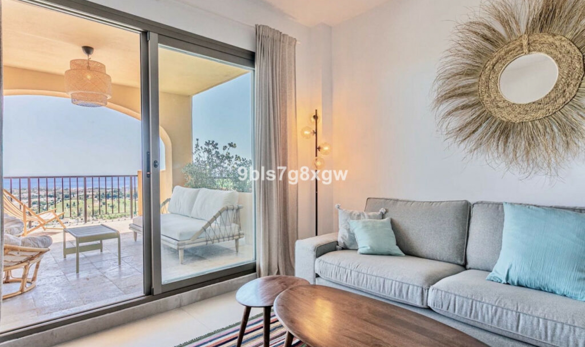 Resale - Apartment -
Benahavís