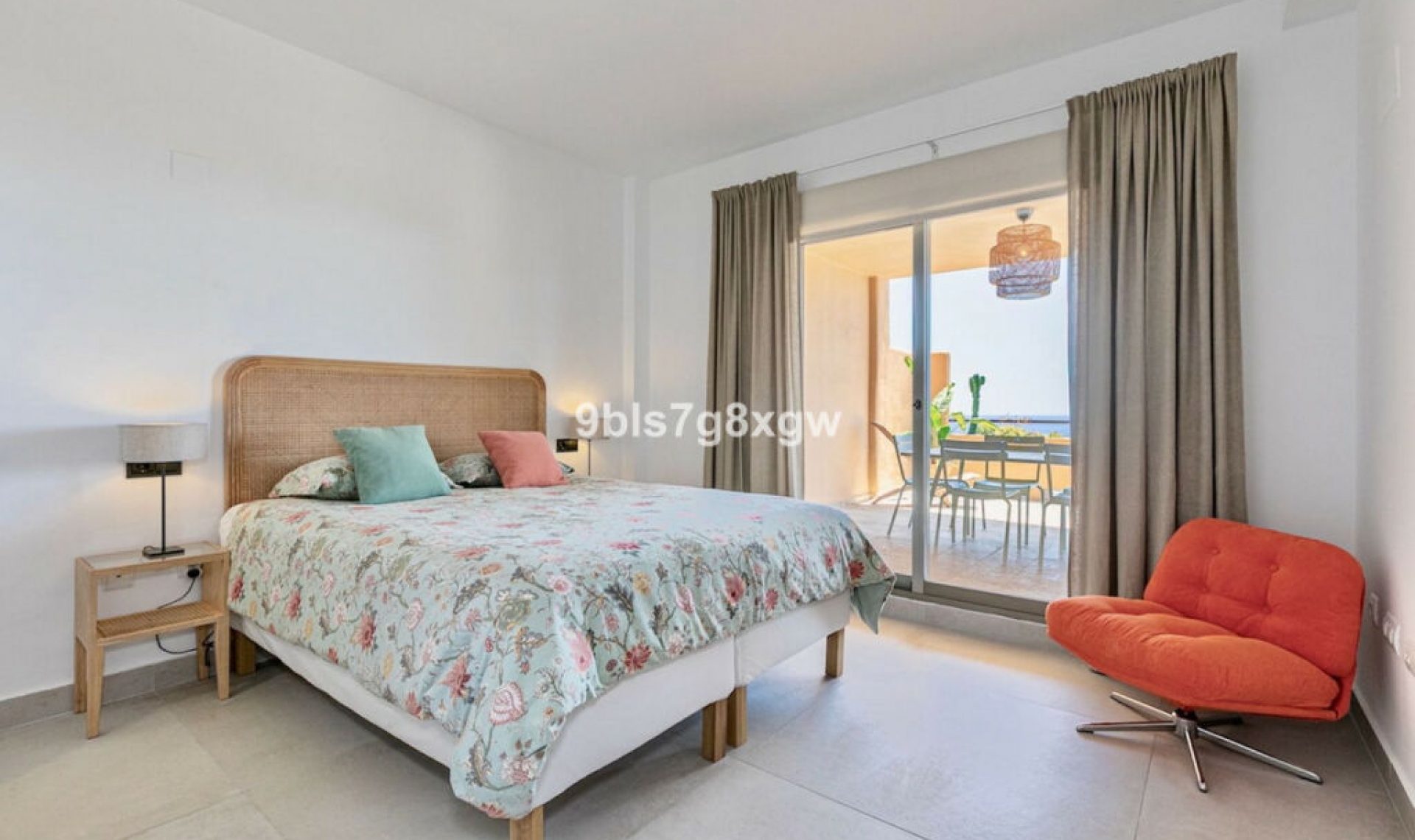 Resale - Apartment -
Benahavís