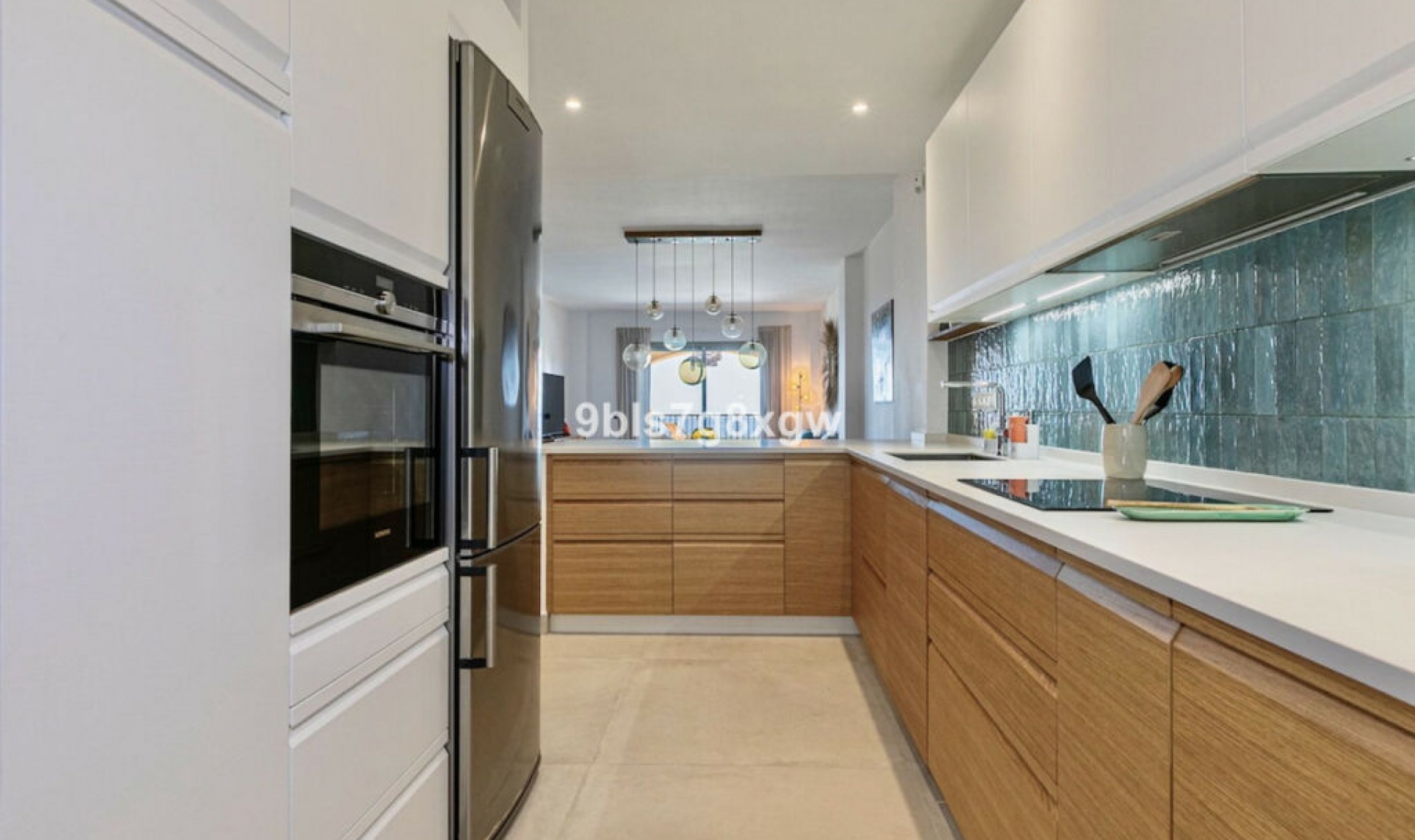 Resale - Apartment -
Benahavís