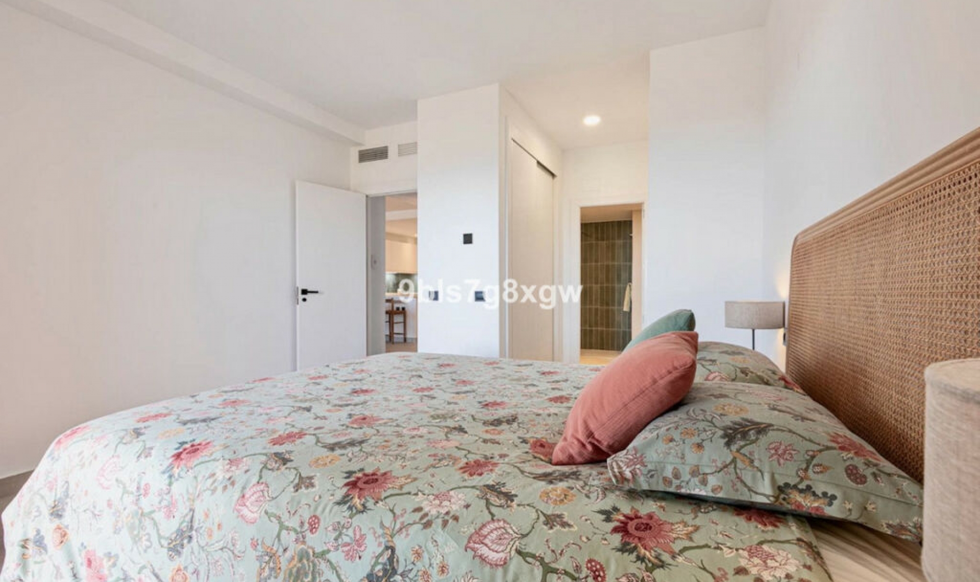 Resale - Apartment -
Benahavís