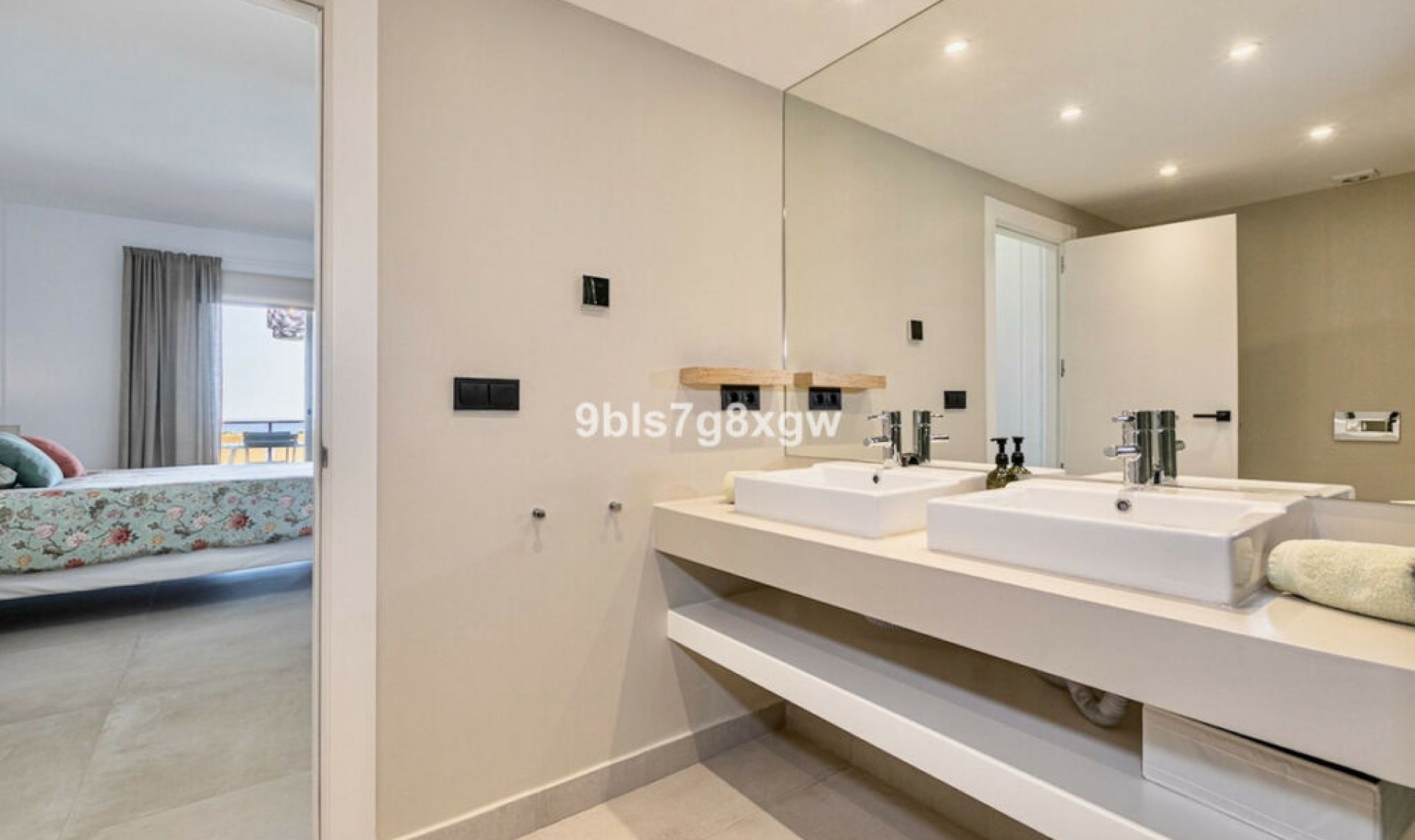Resale - Apartment -
Benahavís