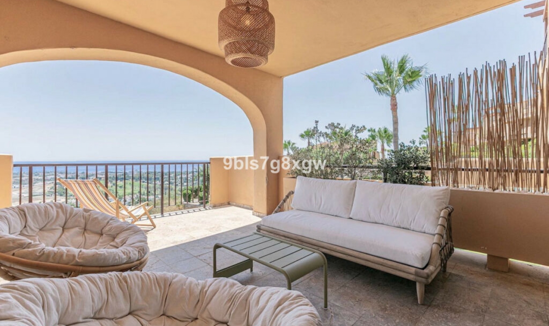 Resale - Apartment -
Benahavís