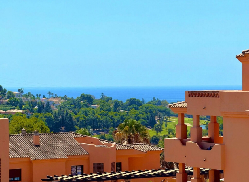 Resale - Apartment -
Benahavís