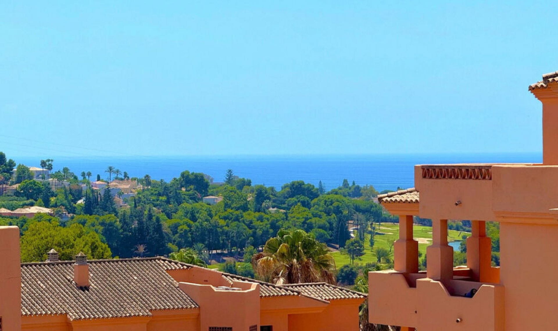 Resale - Apartment -
Benahavís
