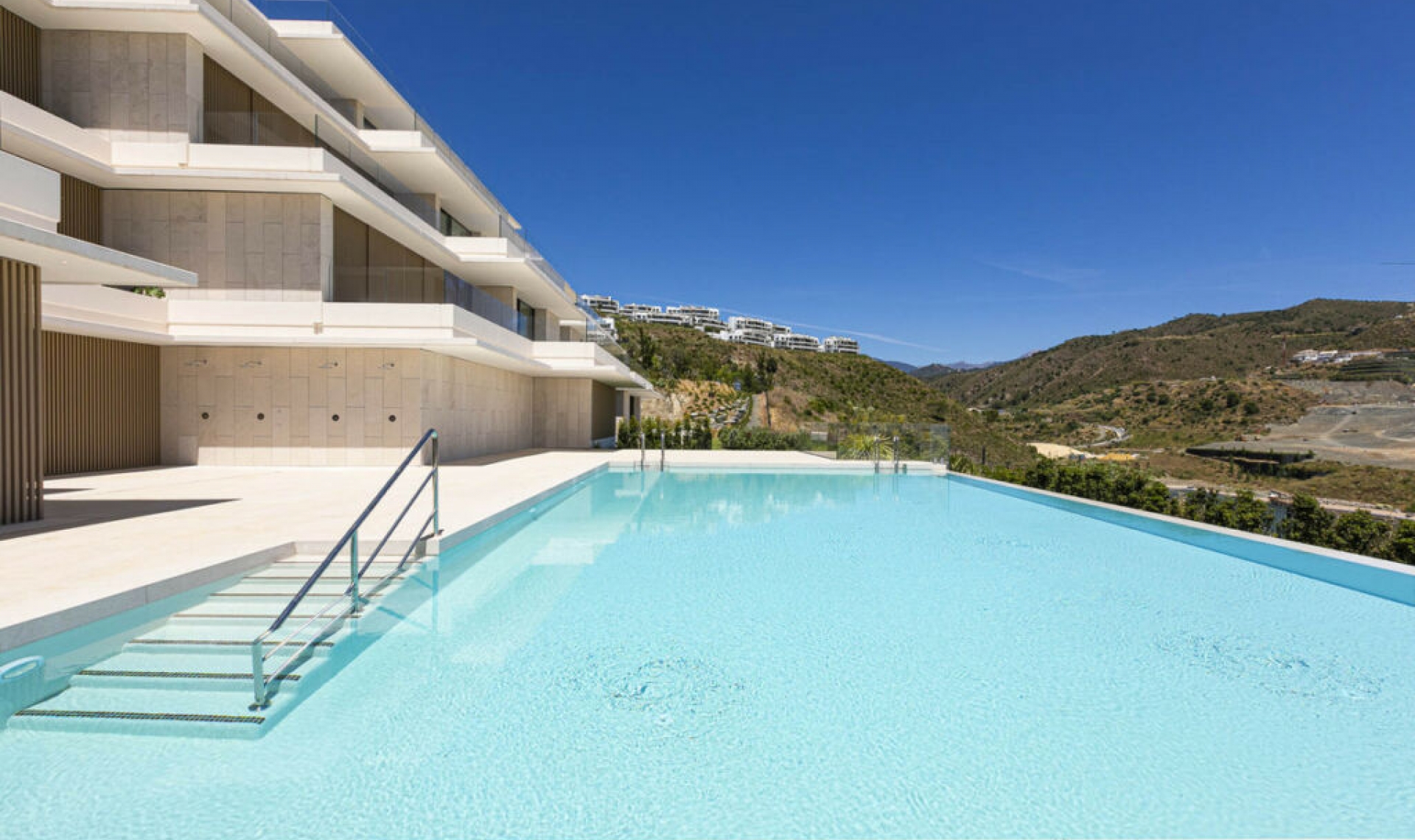 Resale - Apartment -
Benahavís